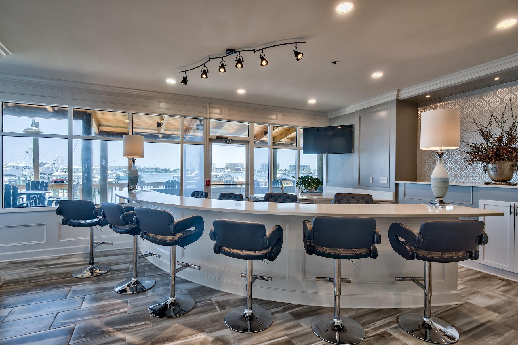 DESTIN YACHT CLUB - Residential