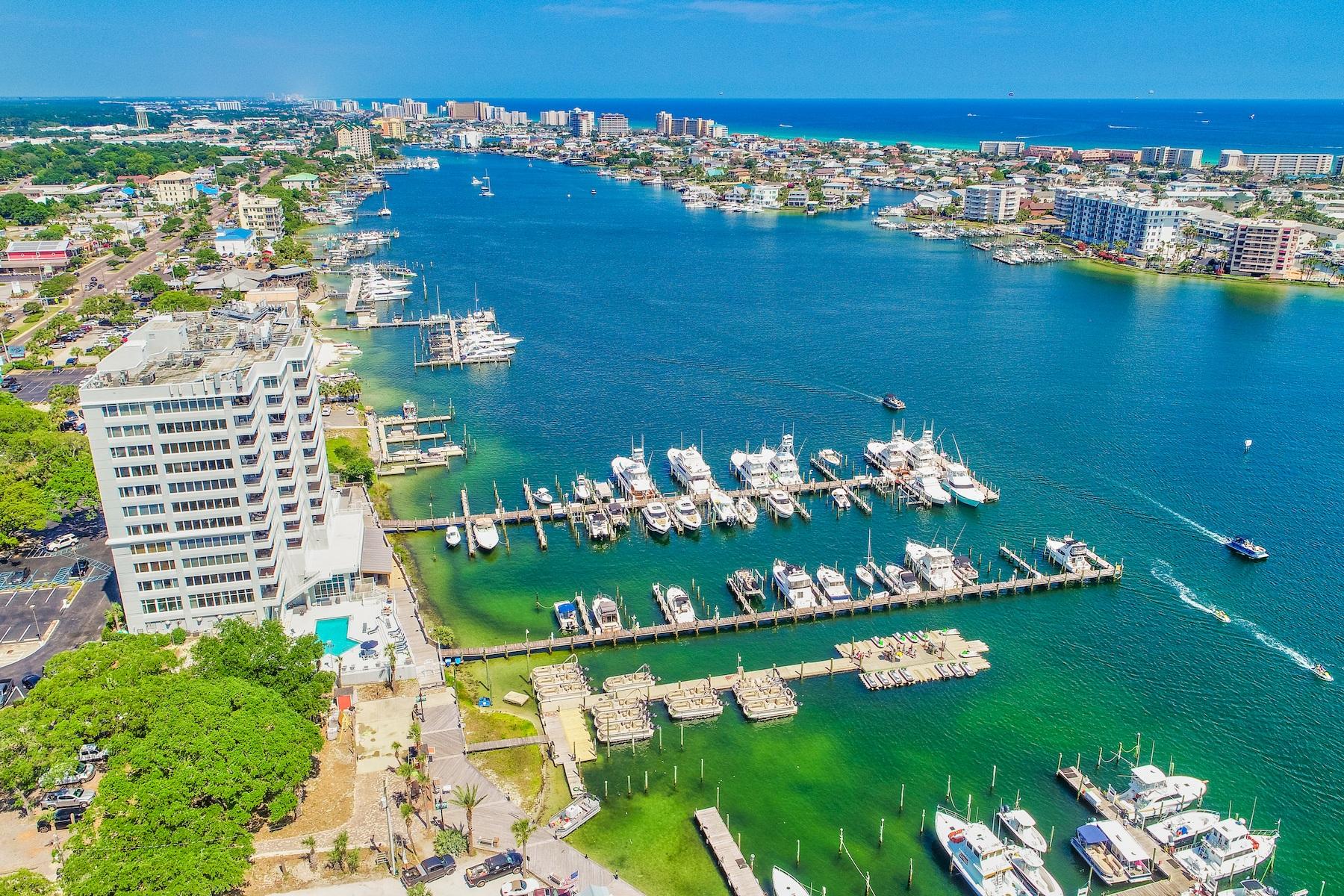 DESTIN YACHT CLUB - Residential