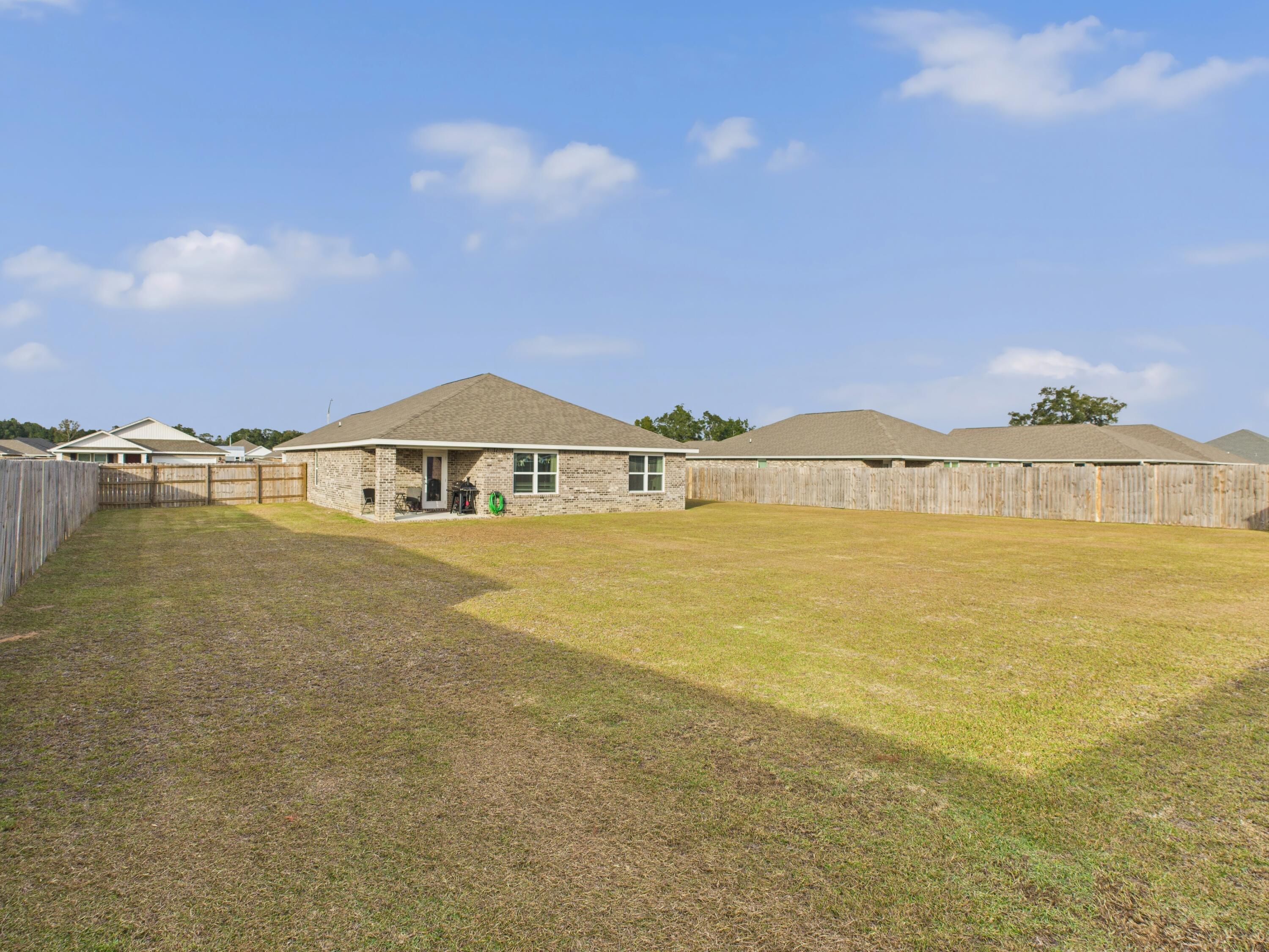 PLANTATION WOODS - Residential Lease