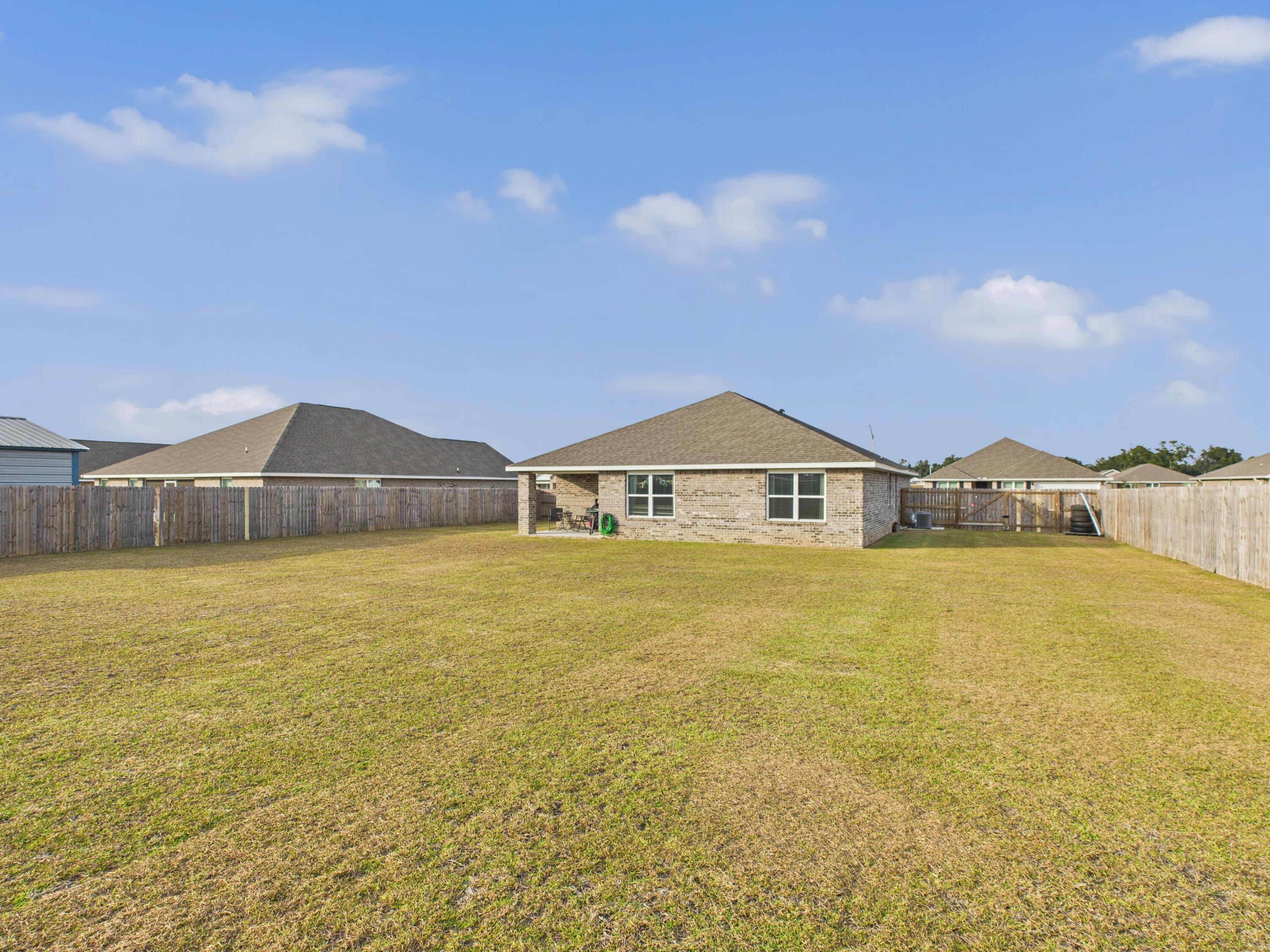 PLANTATION WOODS - Residential Lease