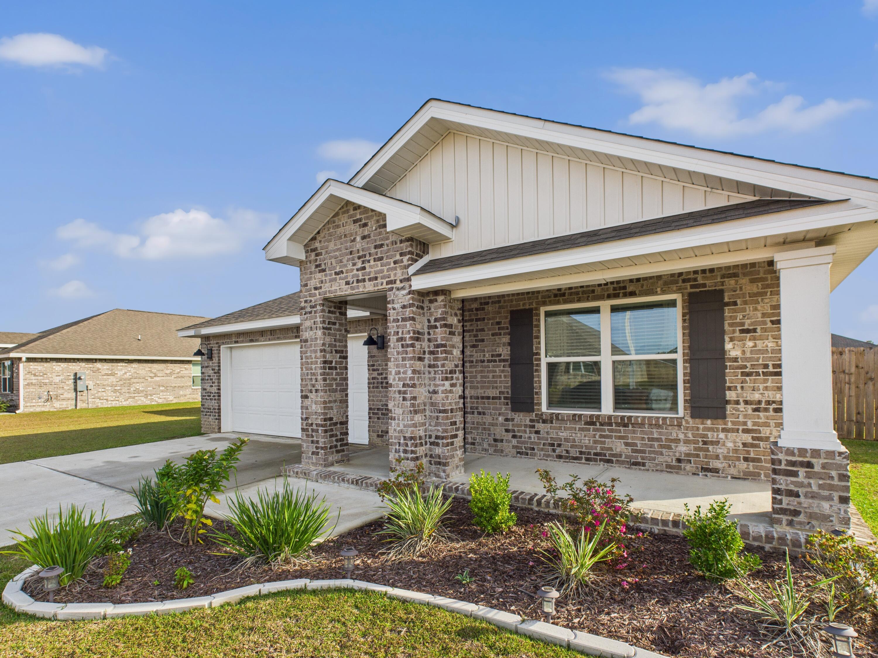 PLANTATION WOODS - Residential Lease