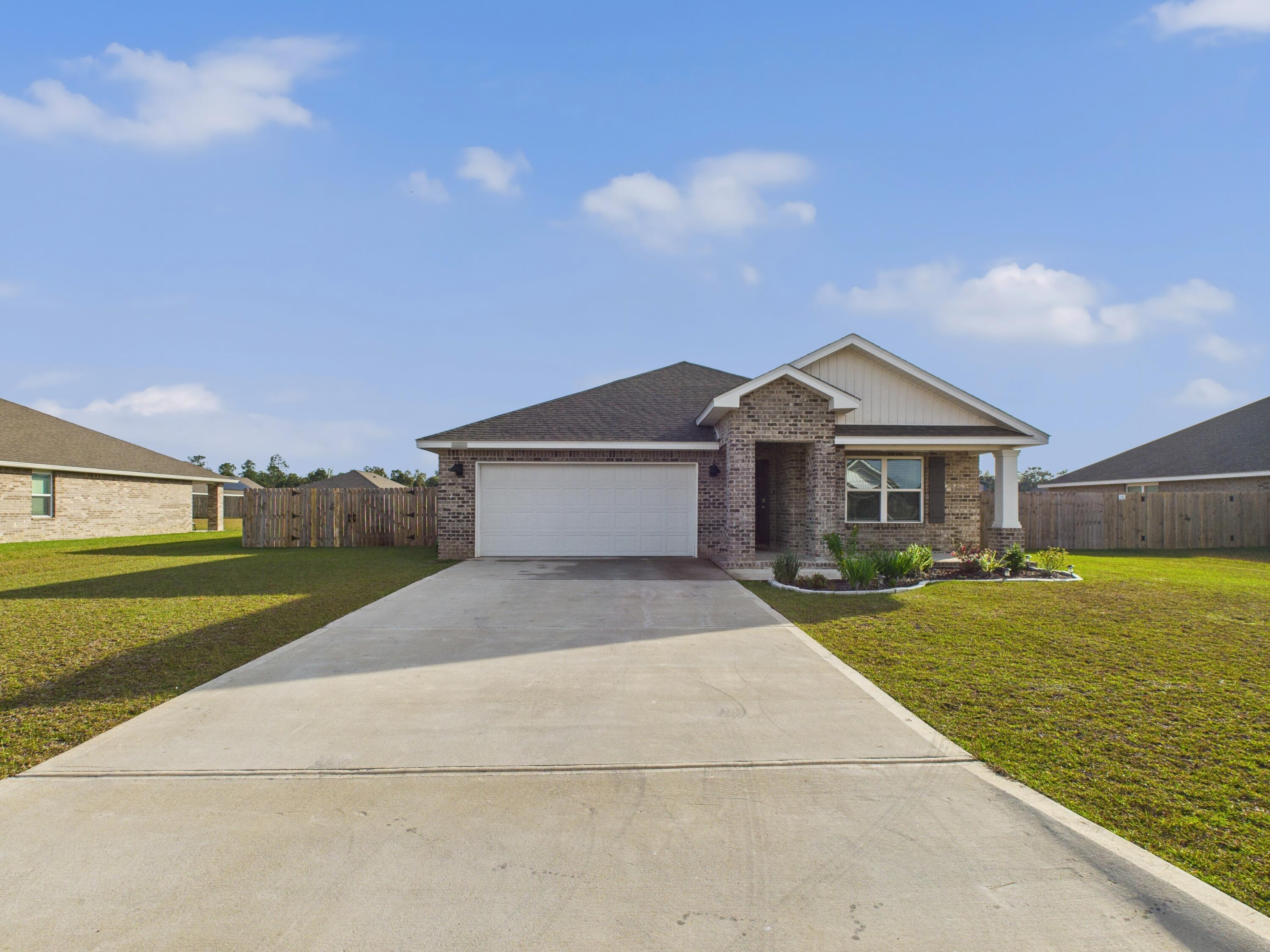 PLANTATION WOODS - Residential Lease