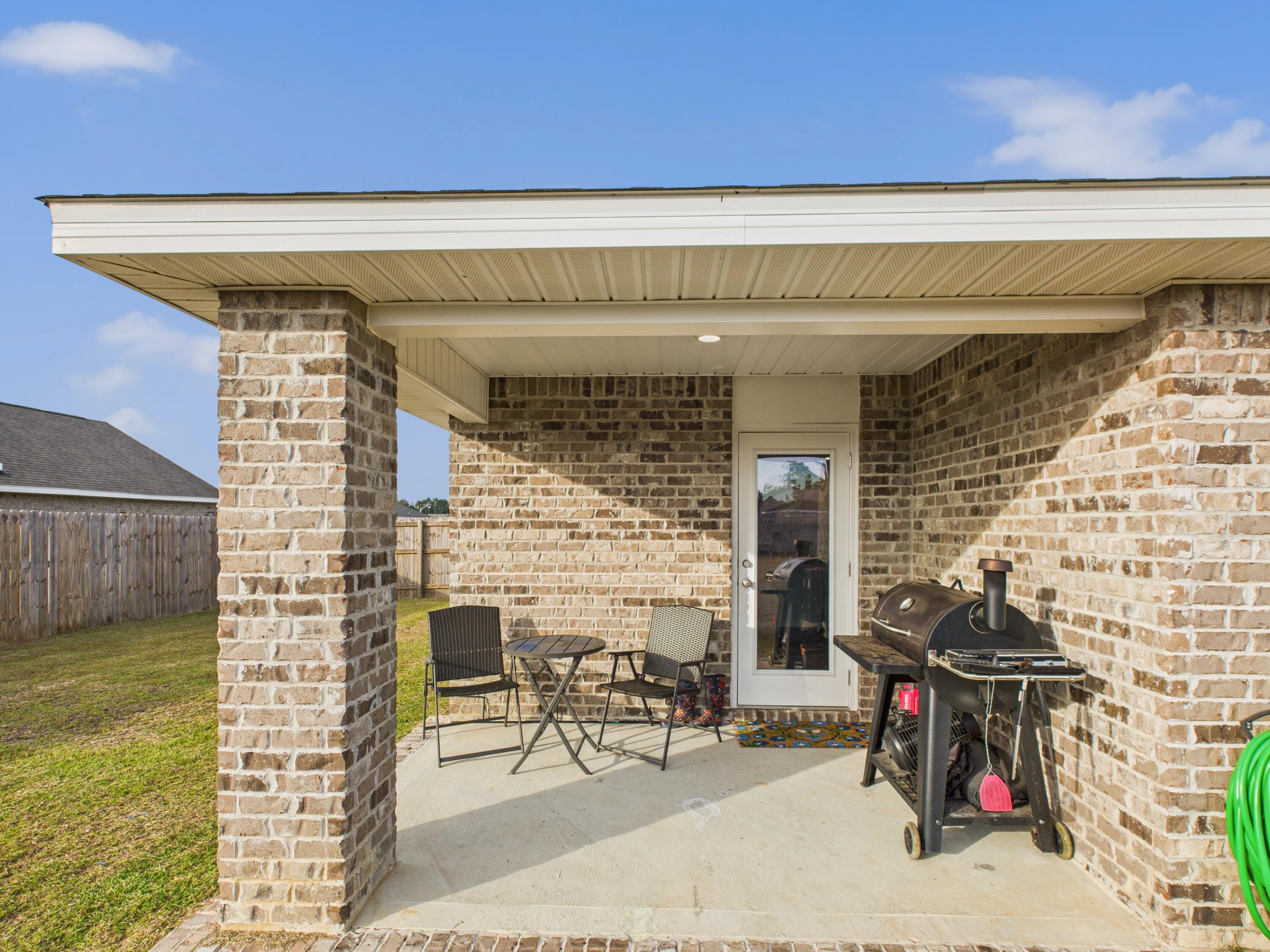 PLANTATION WOODS - Residential Lease