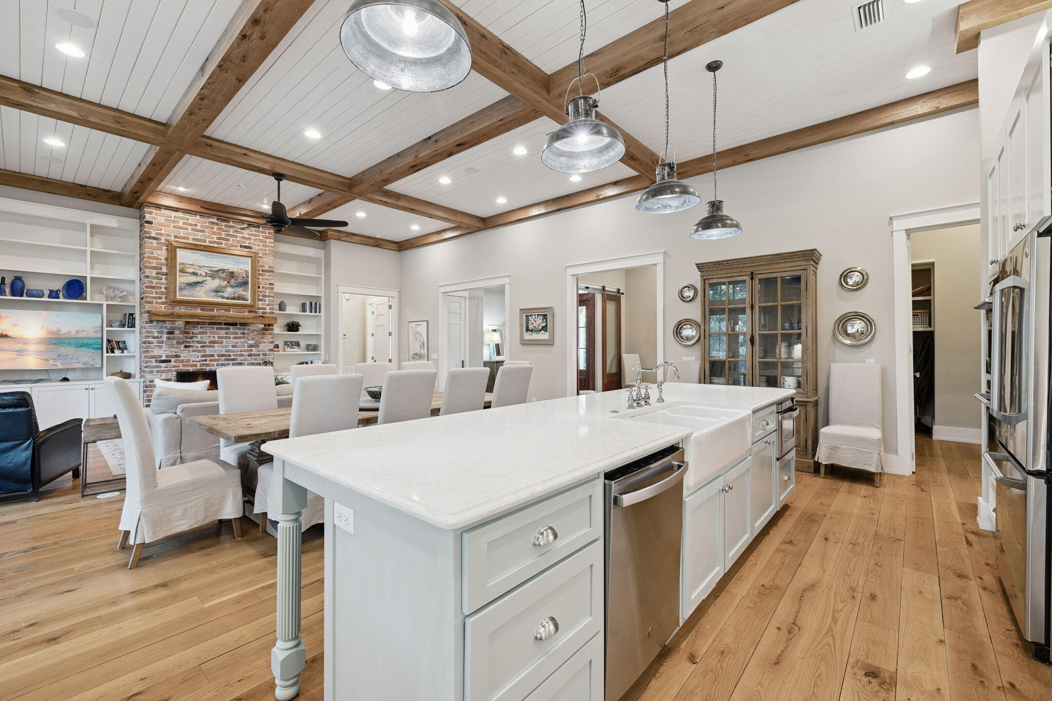 SEA DUNES - Residential