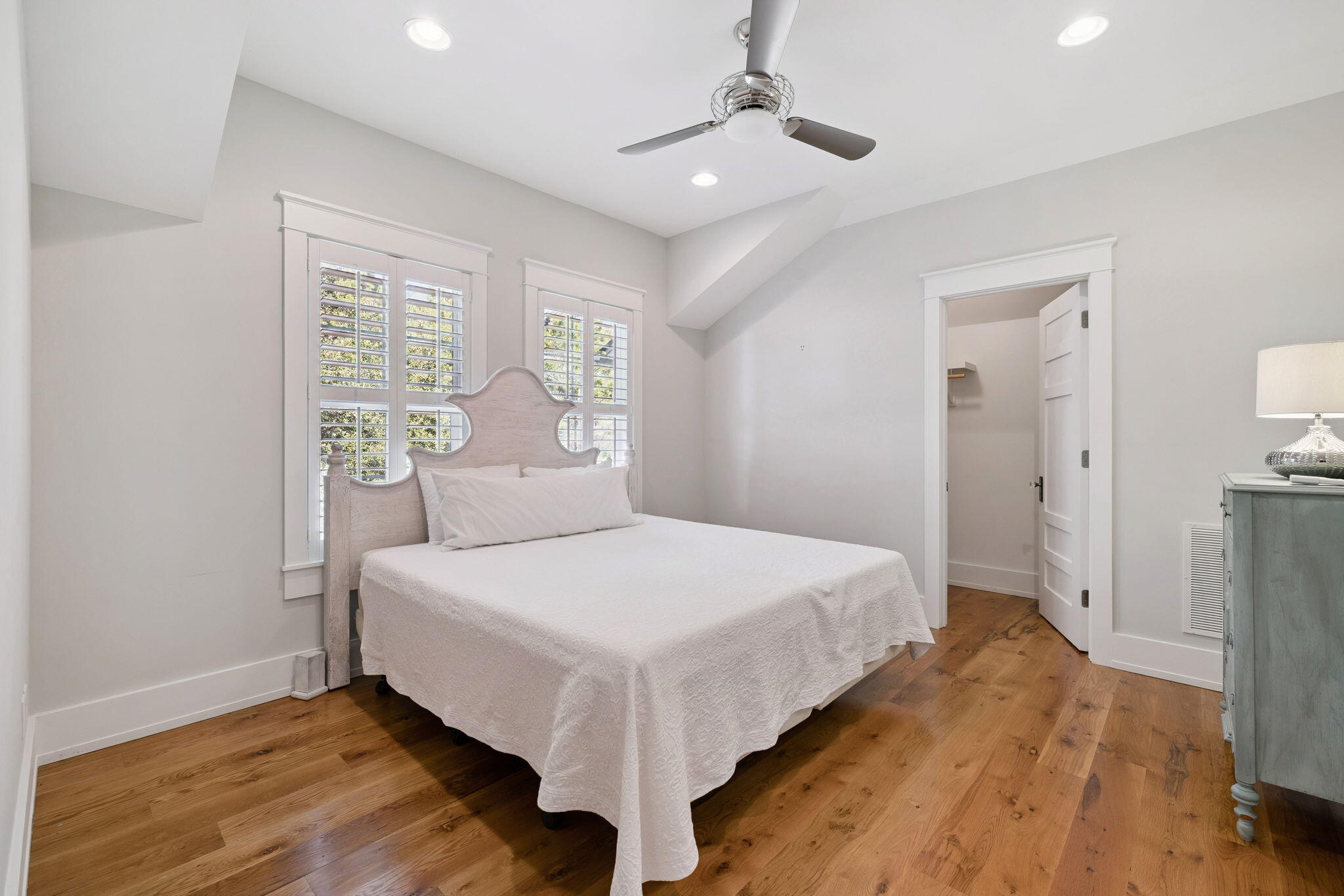 SEA DUNES - Residential