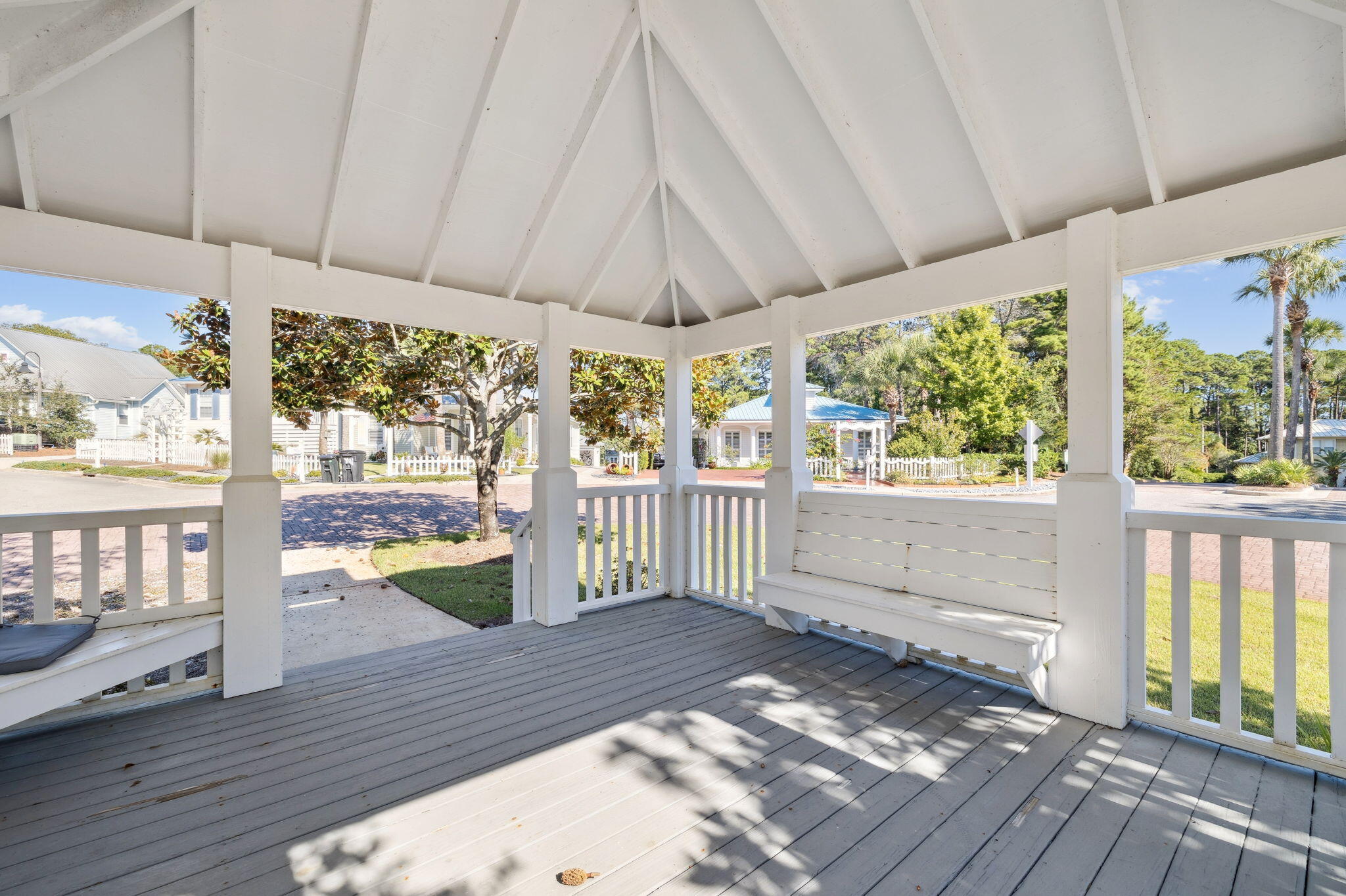 SEA DUNES - Residential