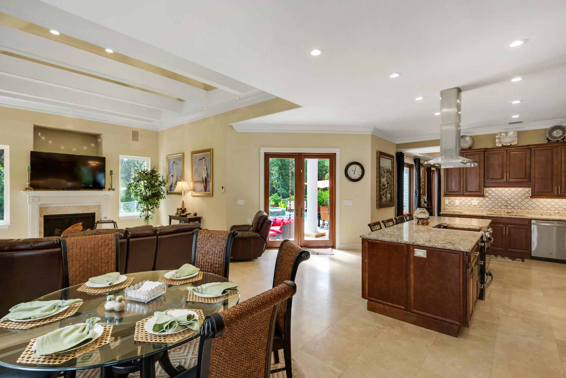 WOODLAND BAYOU ESTATES - Residential