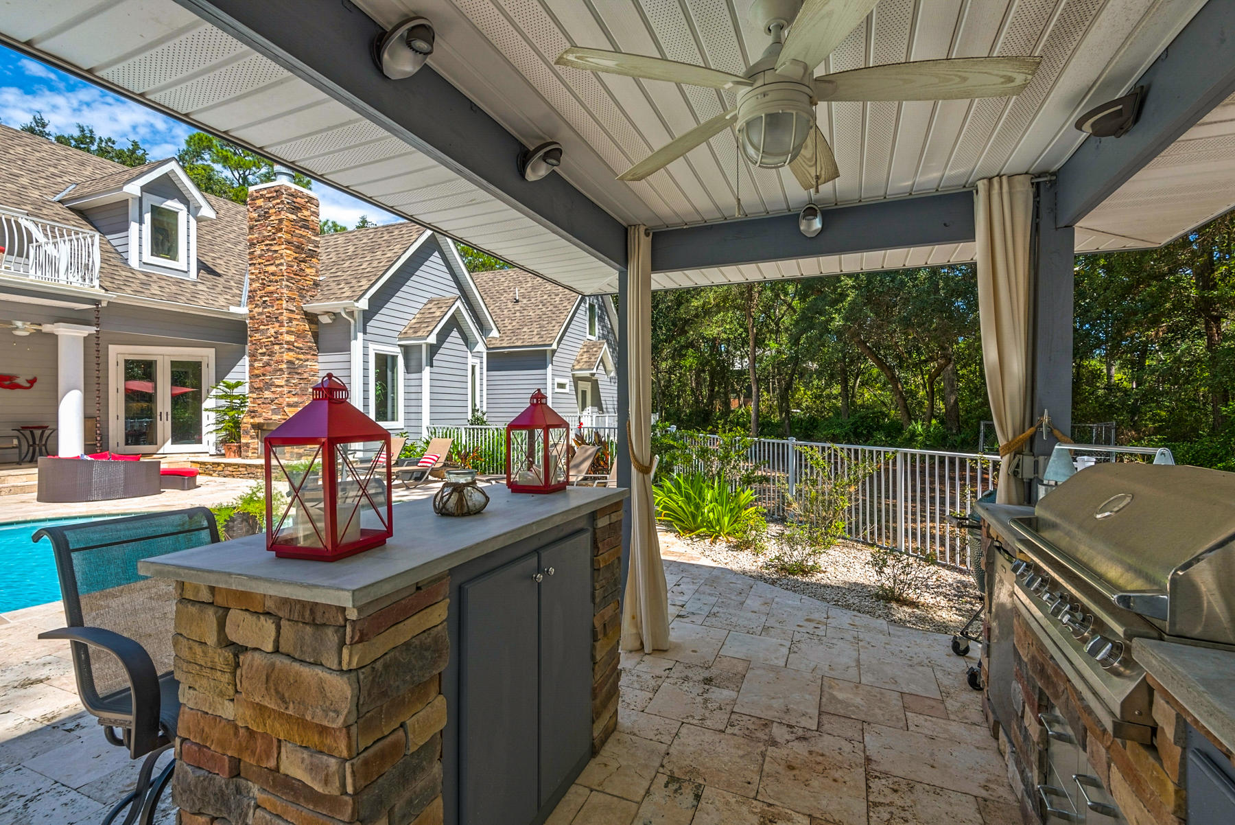WOODLAND BAYOU ESTATES - Residential