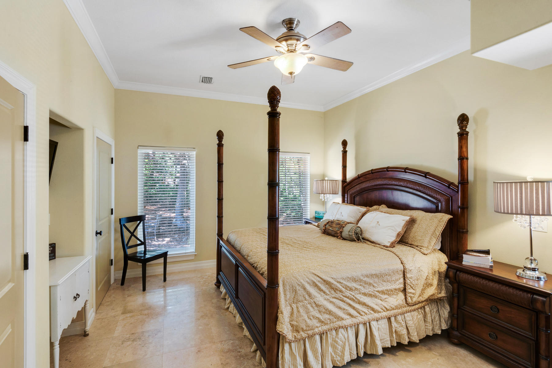 WOODLAND BAYOU ESTATES - Residential
