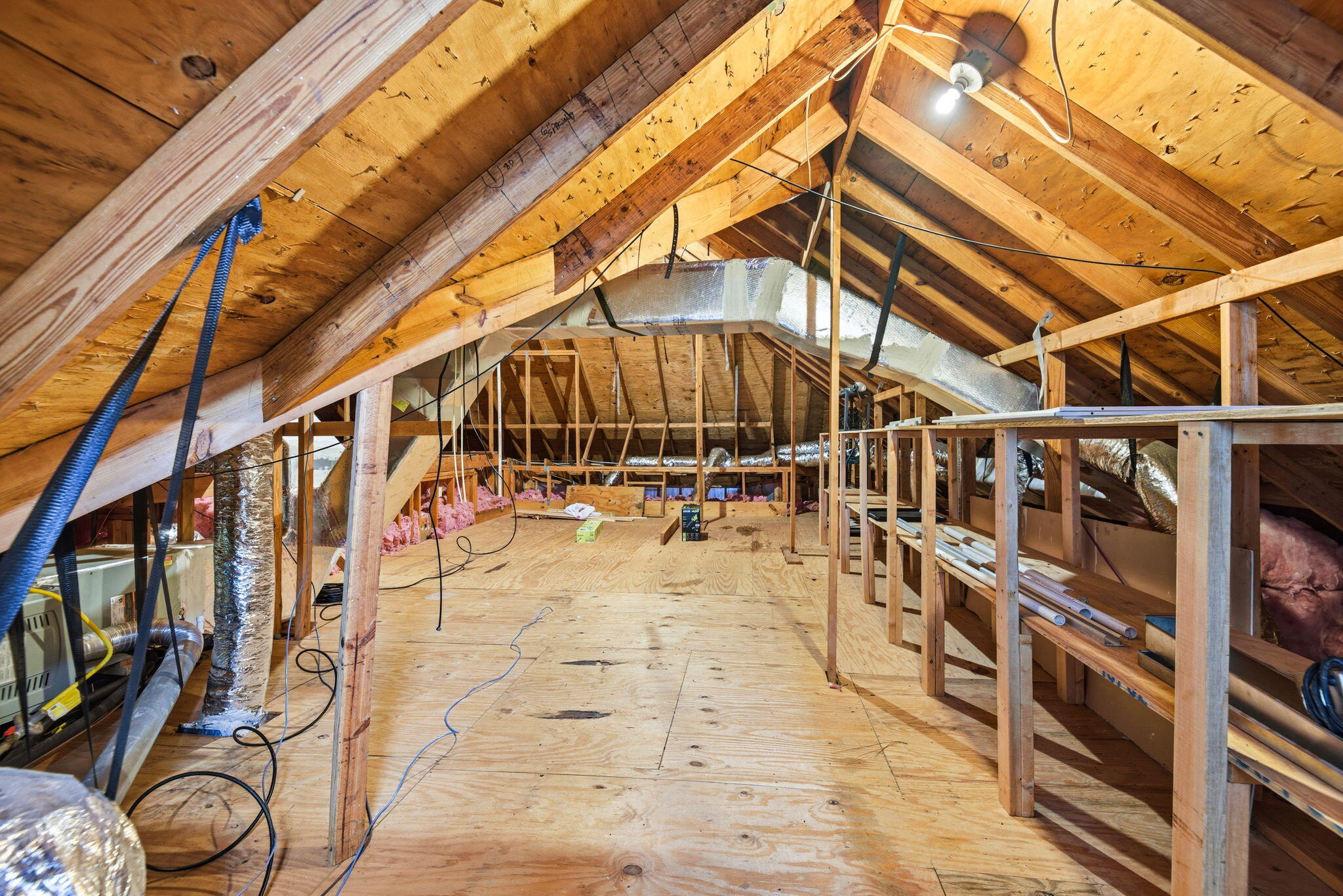 LAKE LORRAINE ESTATES - Residential