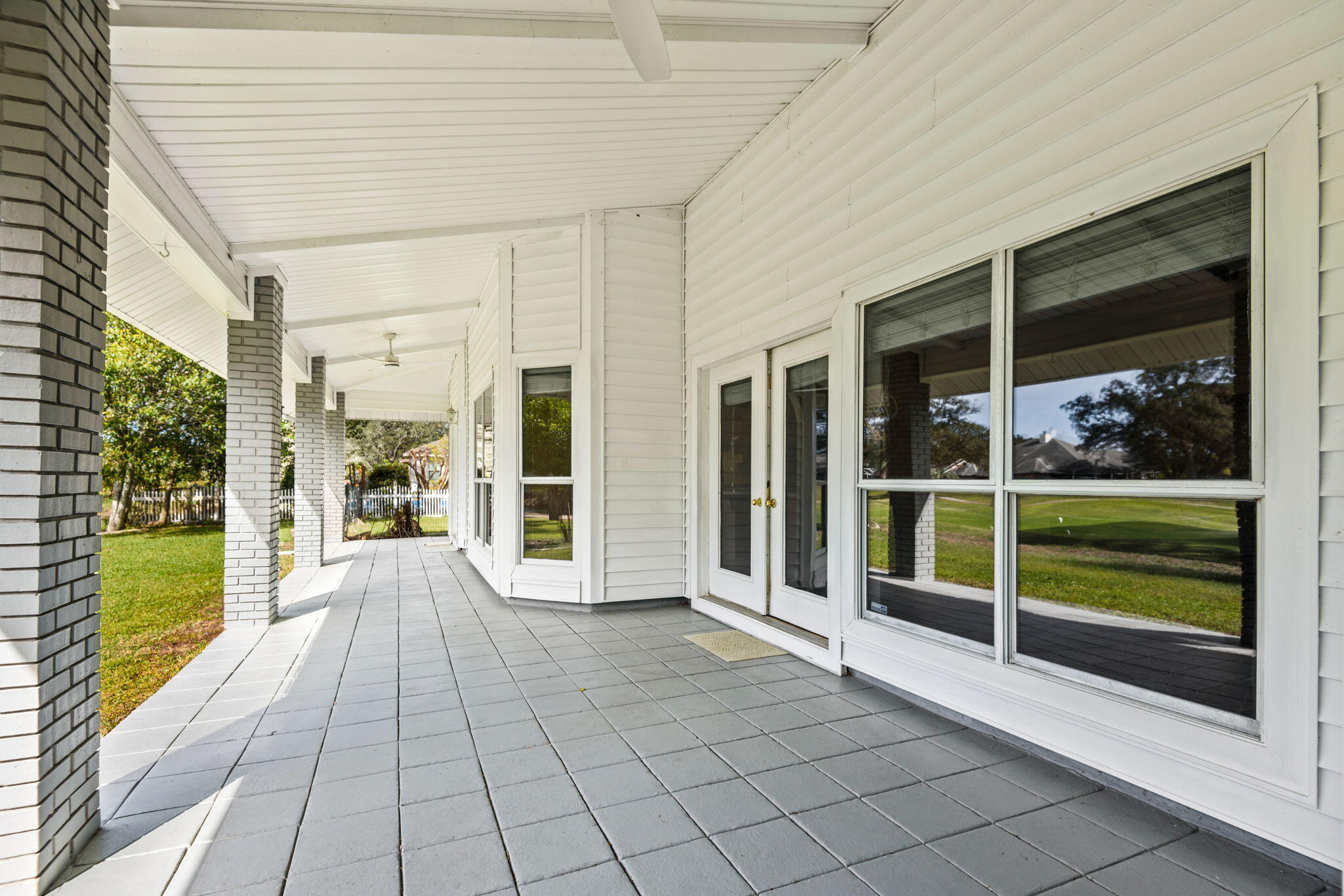 LAKE LORRAINE ESTATES - Residential