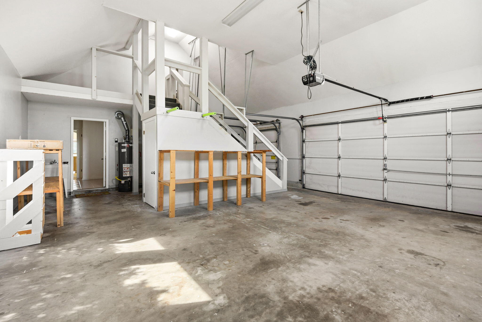 LAKE LORRAINE ESTATES - Residential