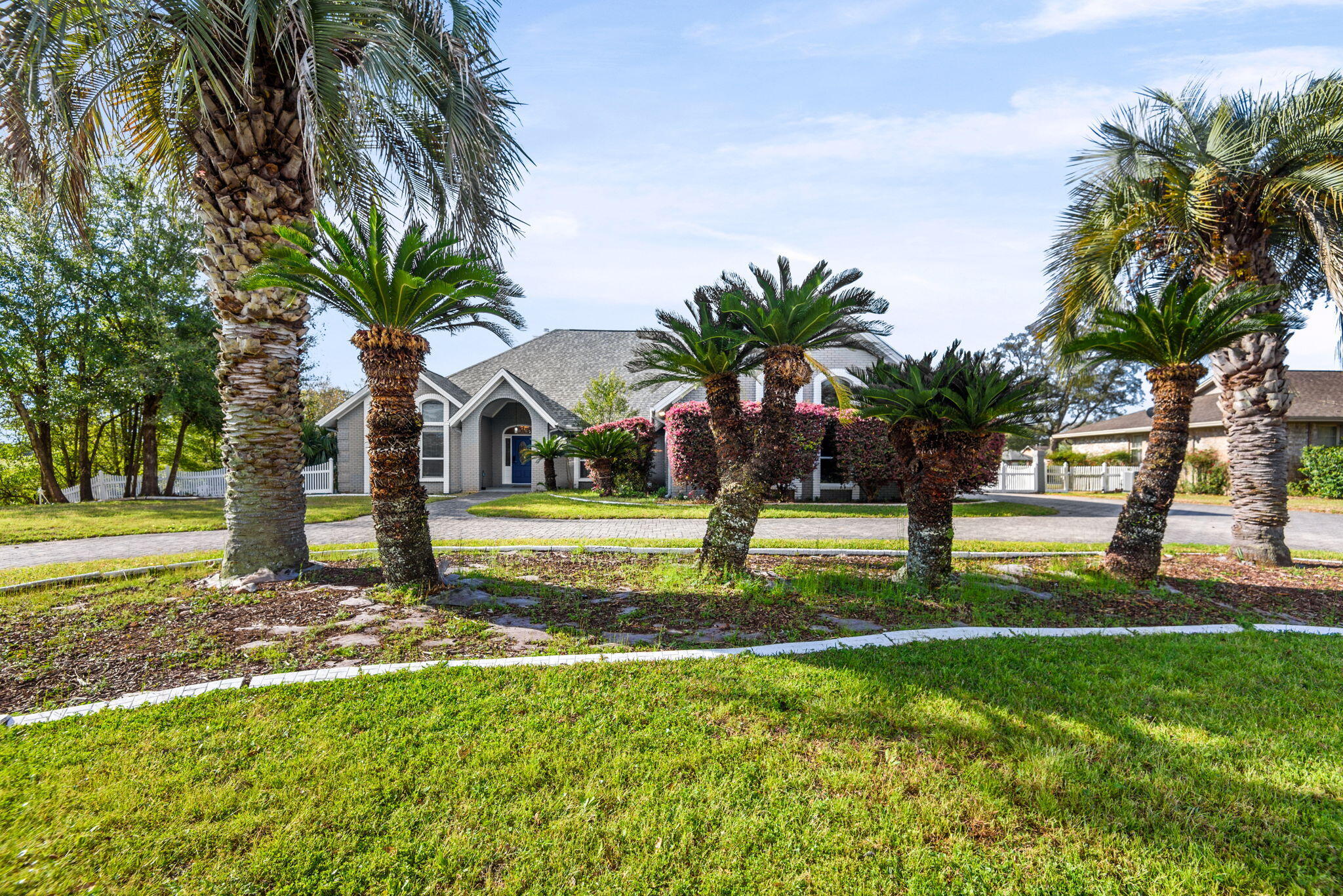 LAKE LORRAINE ESTATES - Residential