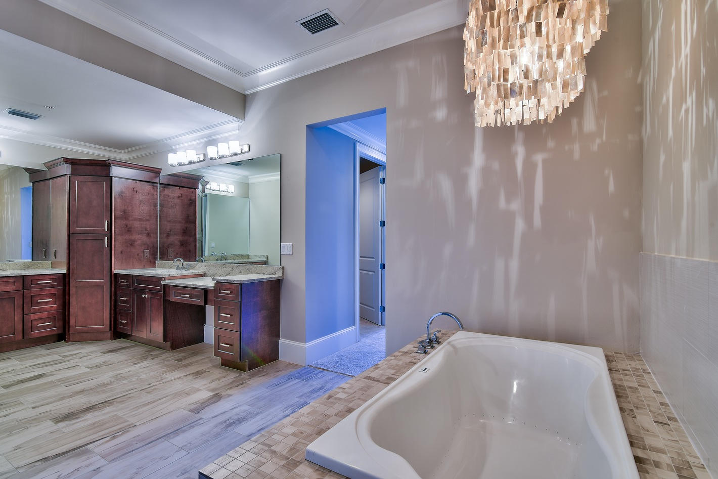 HARBOR LIGHTS - Residential