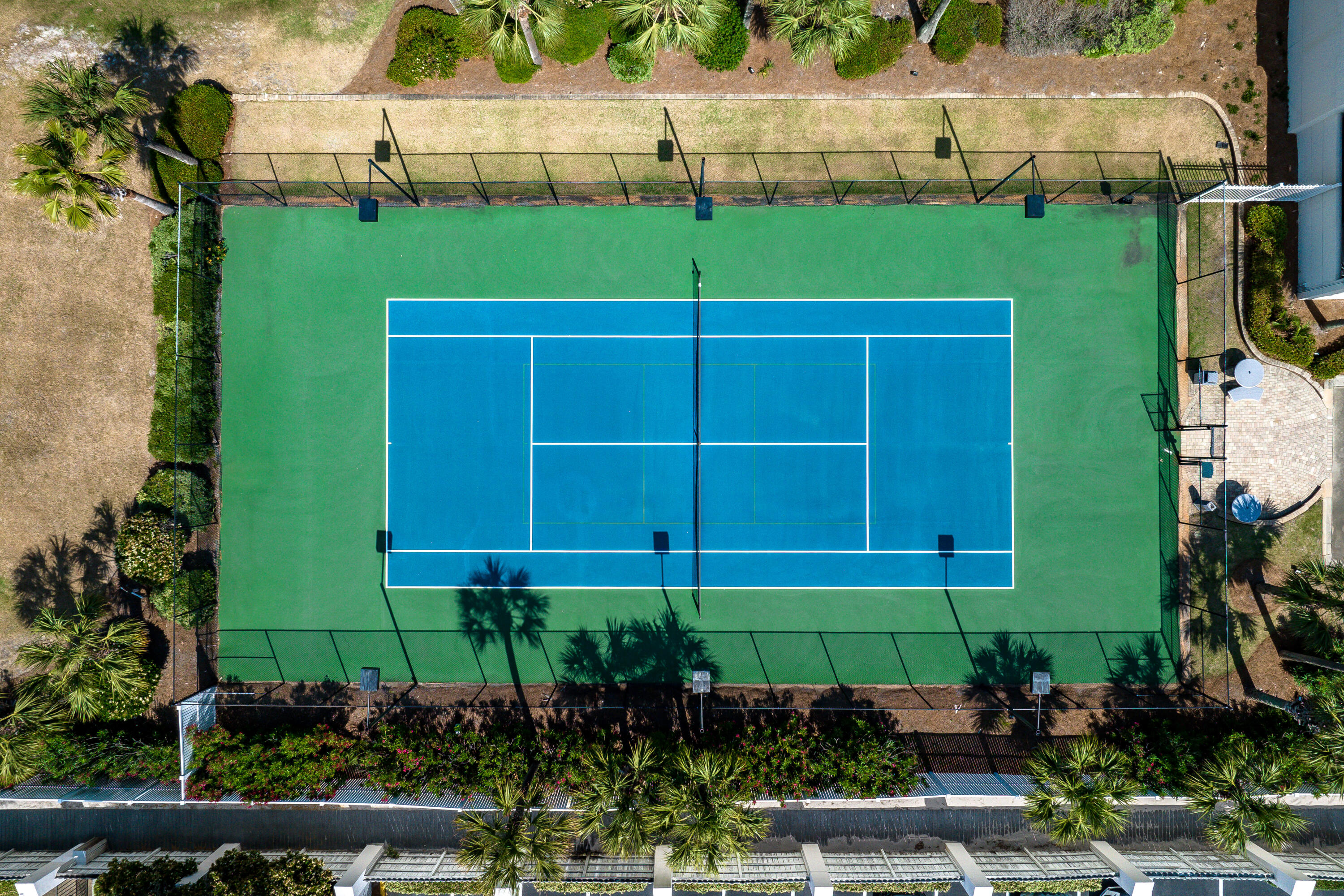 SILVER BEACH TOWERS EAST - Residential