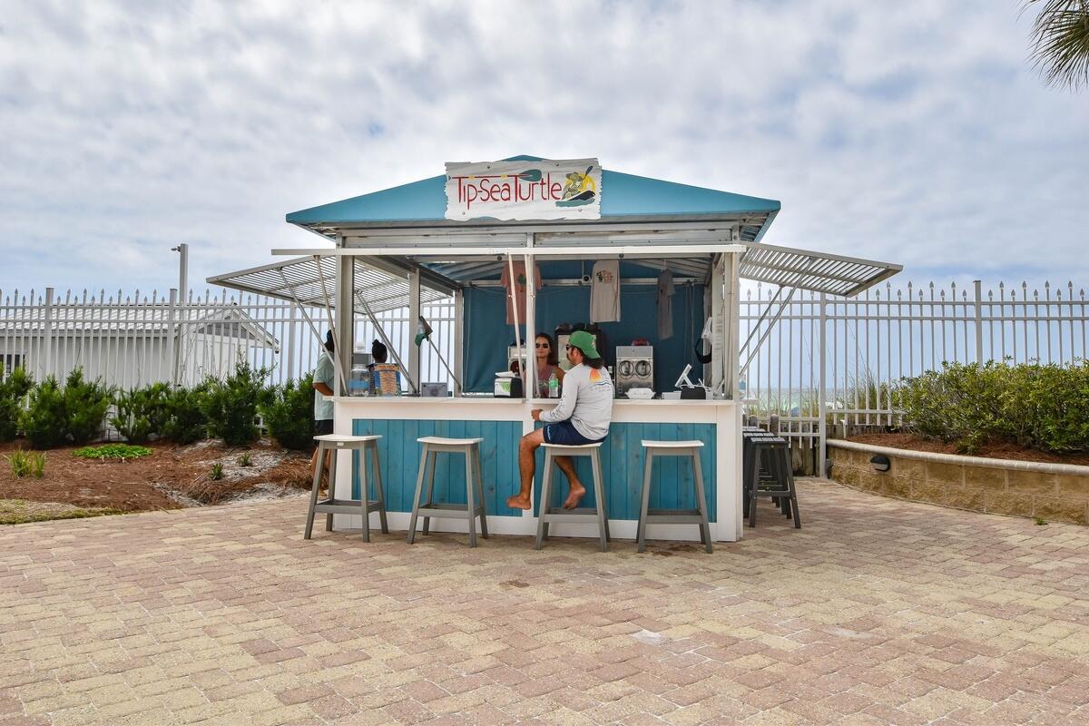 SILVER BEACH TOWERS EAST - Residential