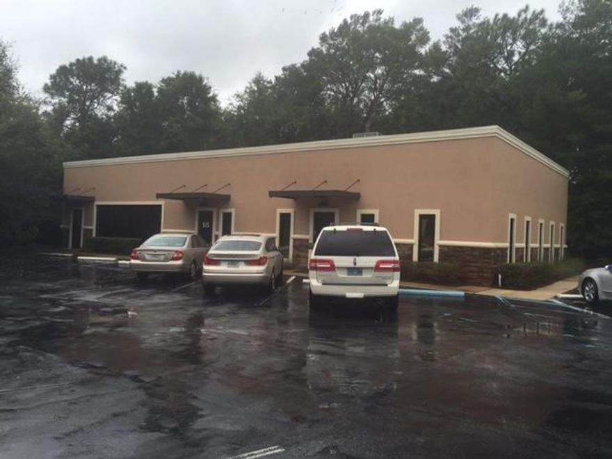 GREAT ''CLASS A'' OFFICE SPACE AT THE CENTRAL LOCATION OF NICEVILLE. FOUR INDIVIDUAL OFFICES, TWO RECEPTION/WAITING AREAS, LARGE CONFERENCE ROOM, LARGE OPEN AREA FOR CUBICLES, SEPARATE TECHNOLOGY ROOM, TWO BATHROOMS, AND NICE SIZED KITCHEN. THE PROPERTY HAS PLENTY OF PARKING AND GREAT VISIBILITY ON JOHN SIMS PARKWAY.