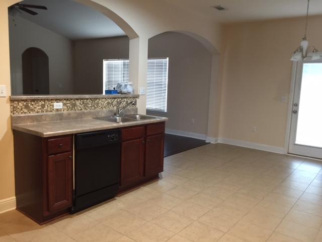 HAMMOCK BAY - Residential Lease