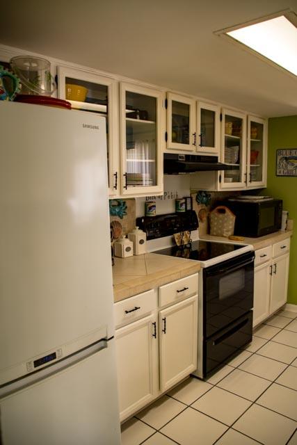 MANOR SHORES - Residential