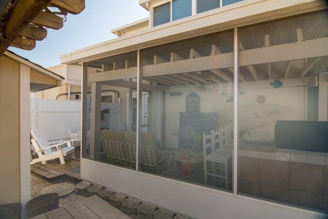 MANOR SHORES - Residential