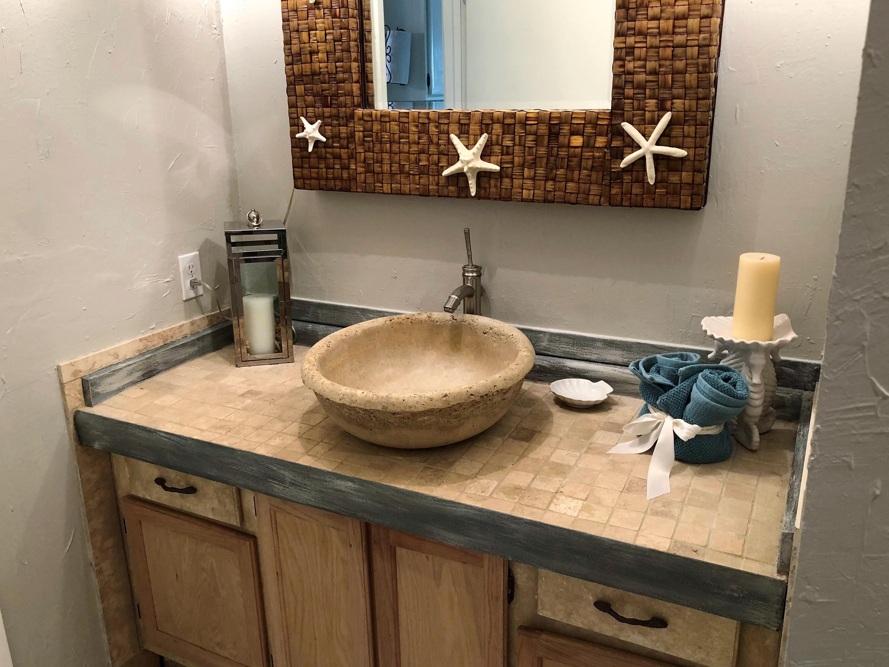 MANOR SHORES - Residential