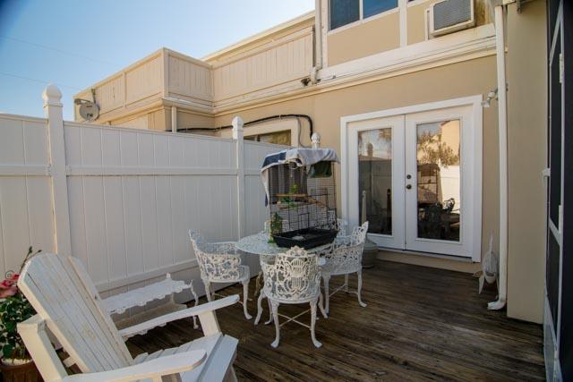 MANOR SHORES - Residential