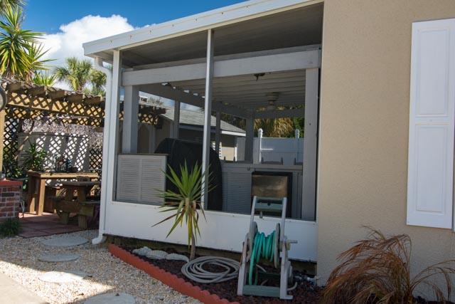 MANOR SHORES - Residential