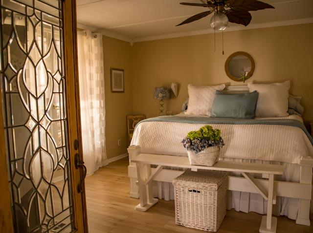 MANOR SHORES - Residential