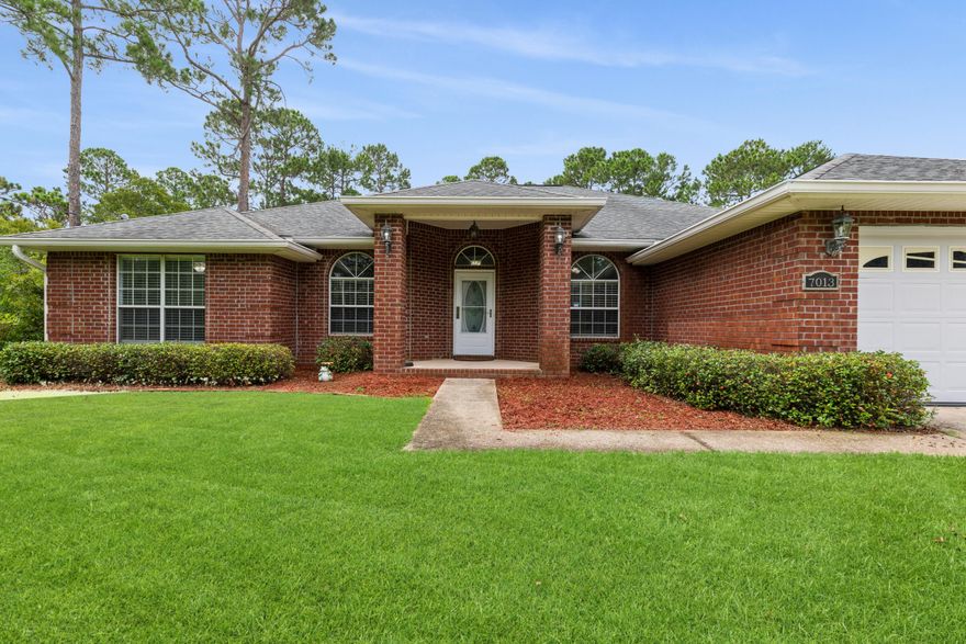 Gorgeous 4 bedroom 3 bath contemporary home in Holley by the Sea, with an office and formal dining room. Come into a beautiful engineered hard wood floor that flows through the common living area. Split floor plan, with a intimate master suite. All bathrooms have tile and granite counters