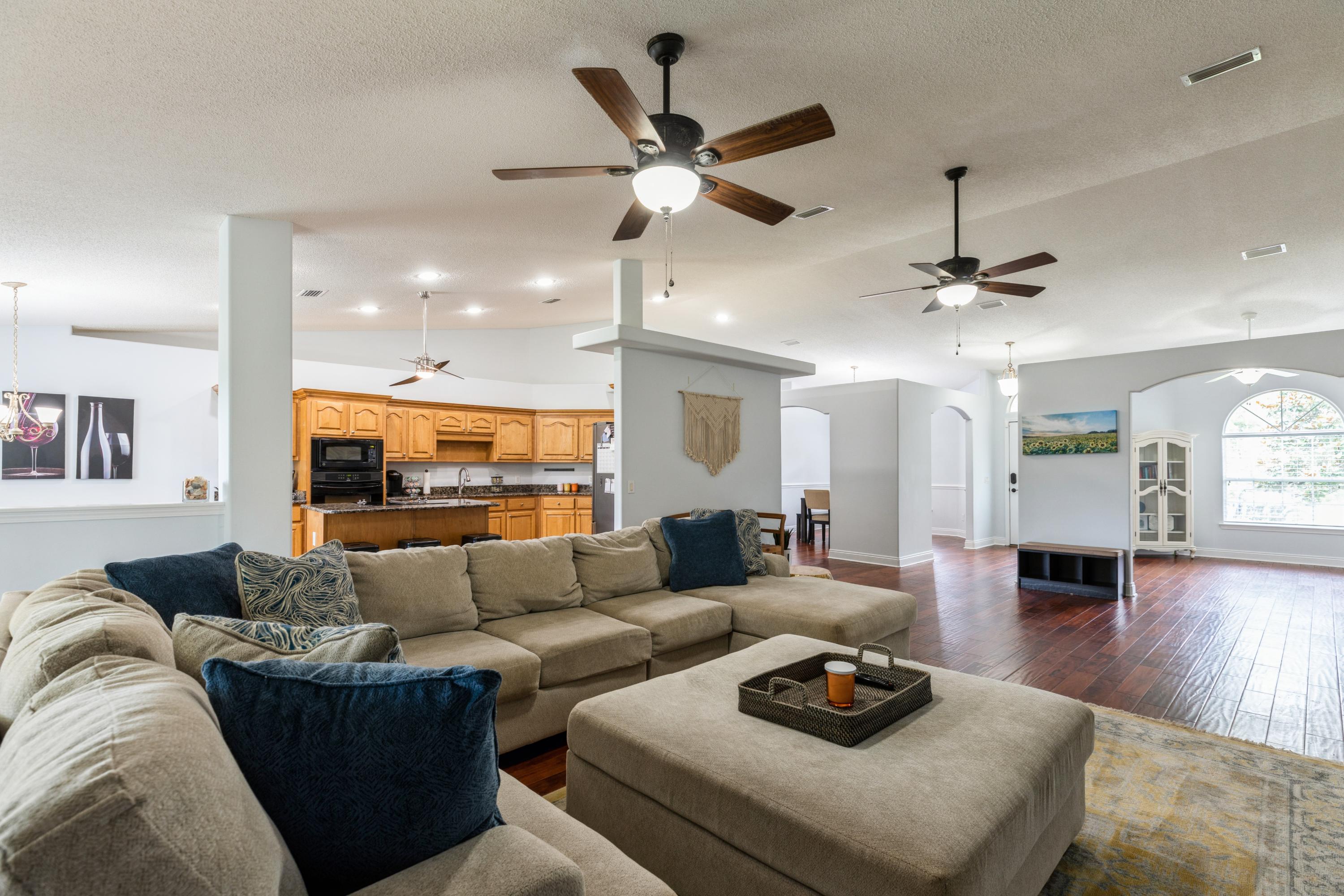 1105- Holley by the Sea Area - Residential