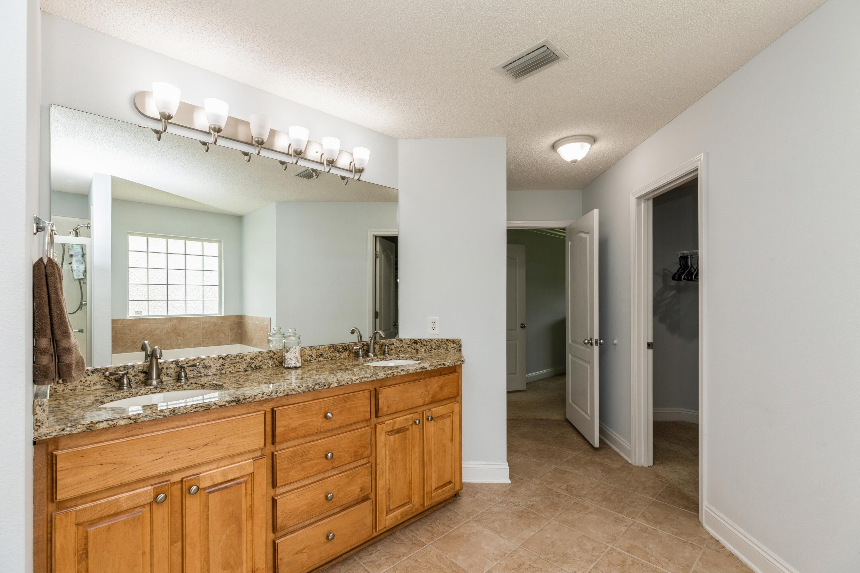 1105- Holley by the Sea Area - Residential