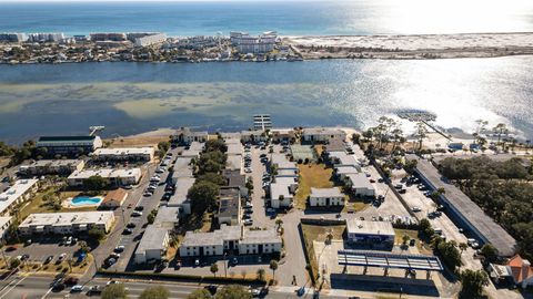 A home in Fort Walton Beach