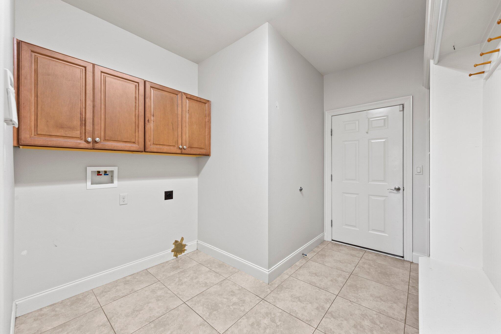 BAYSHORE PLACE PH XI - Residential Lease