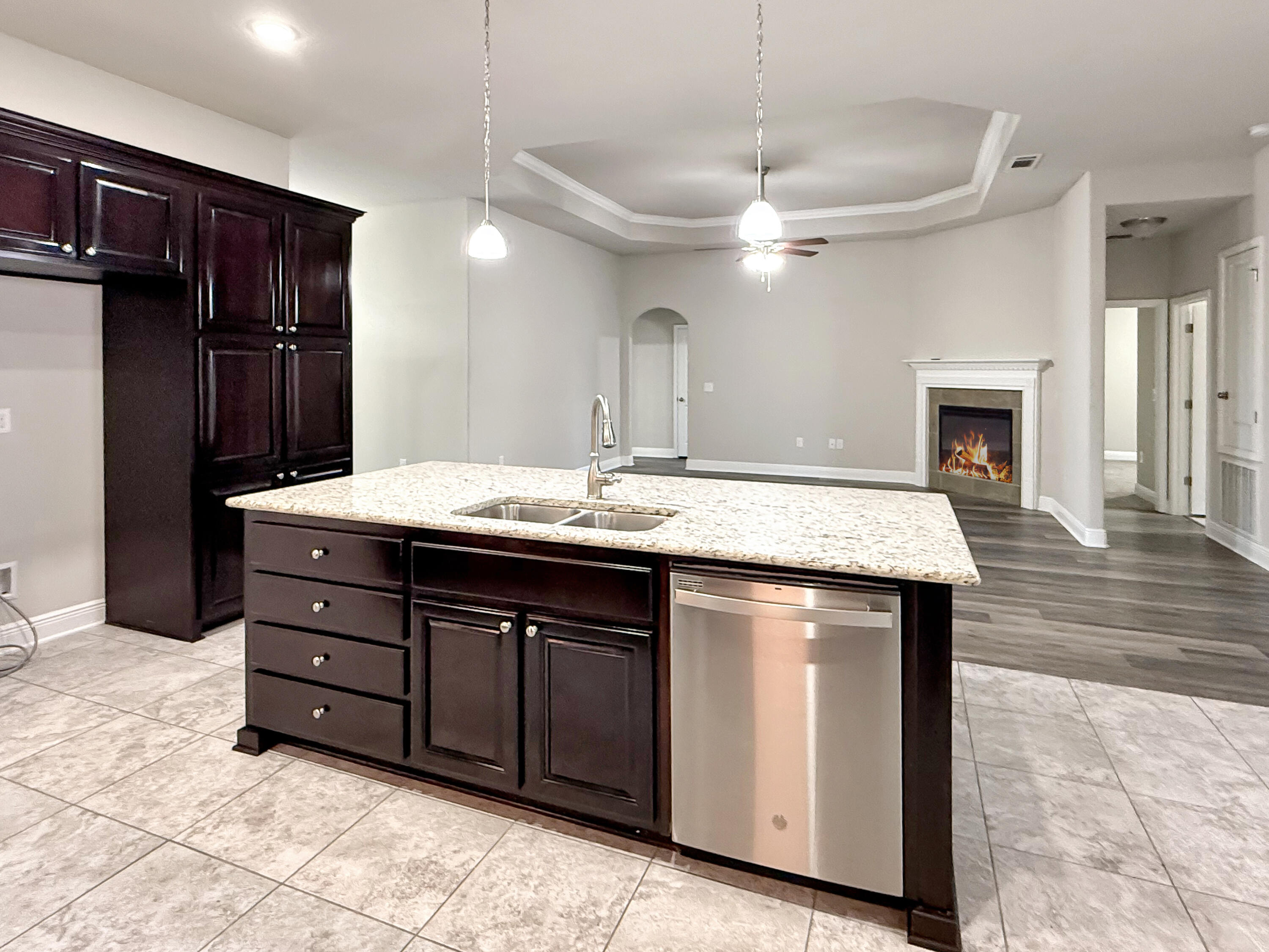 HOMEWOOD EST - Residential