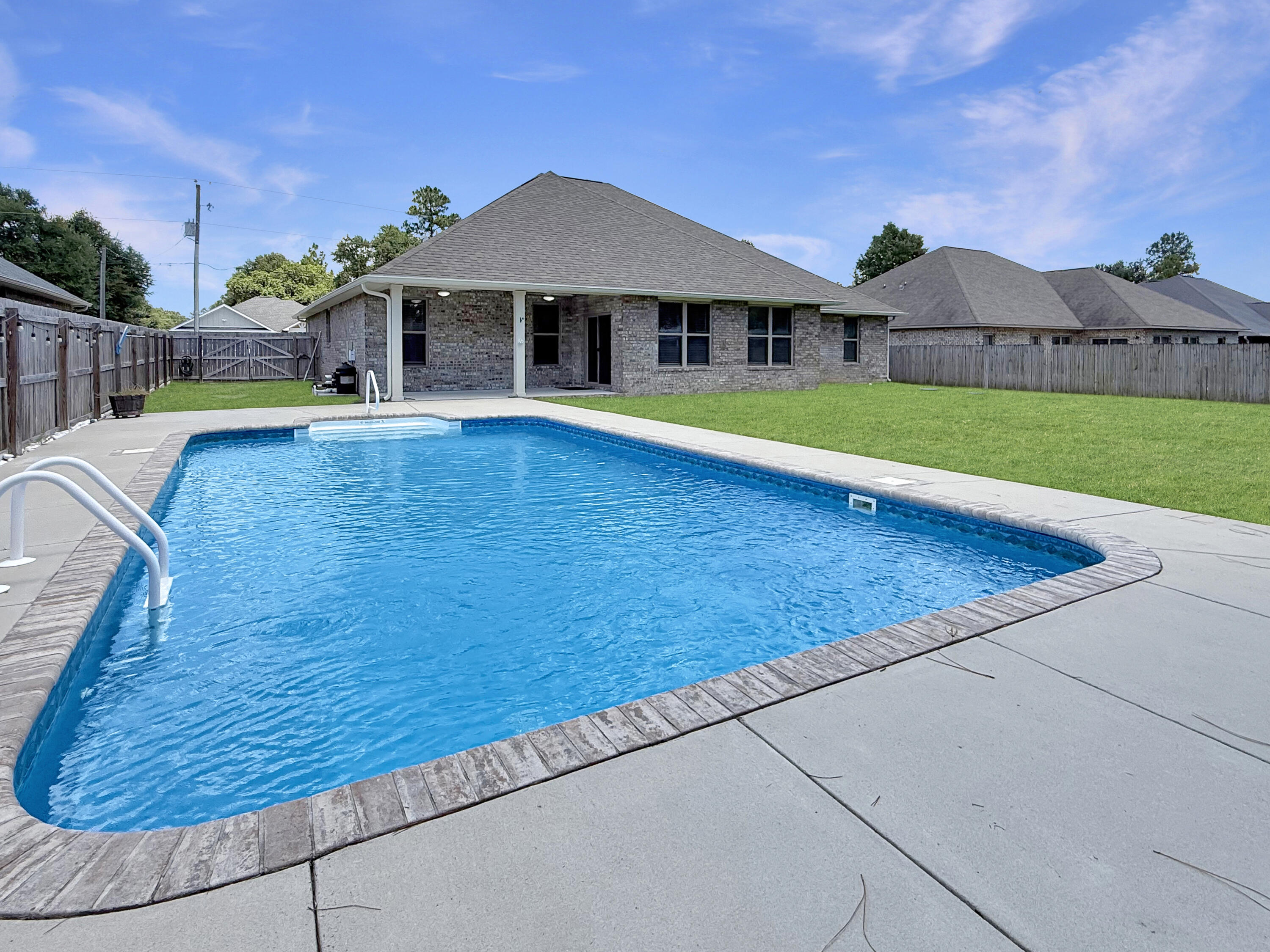 HOMEWOOD EST - Residential