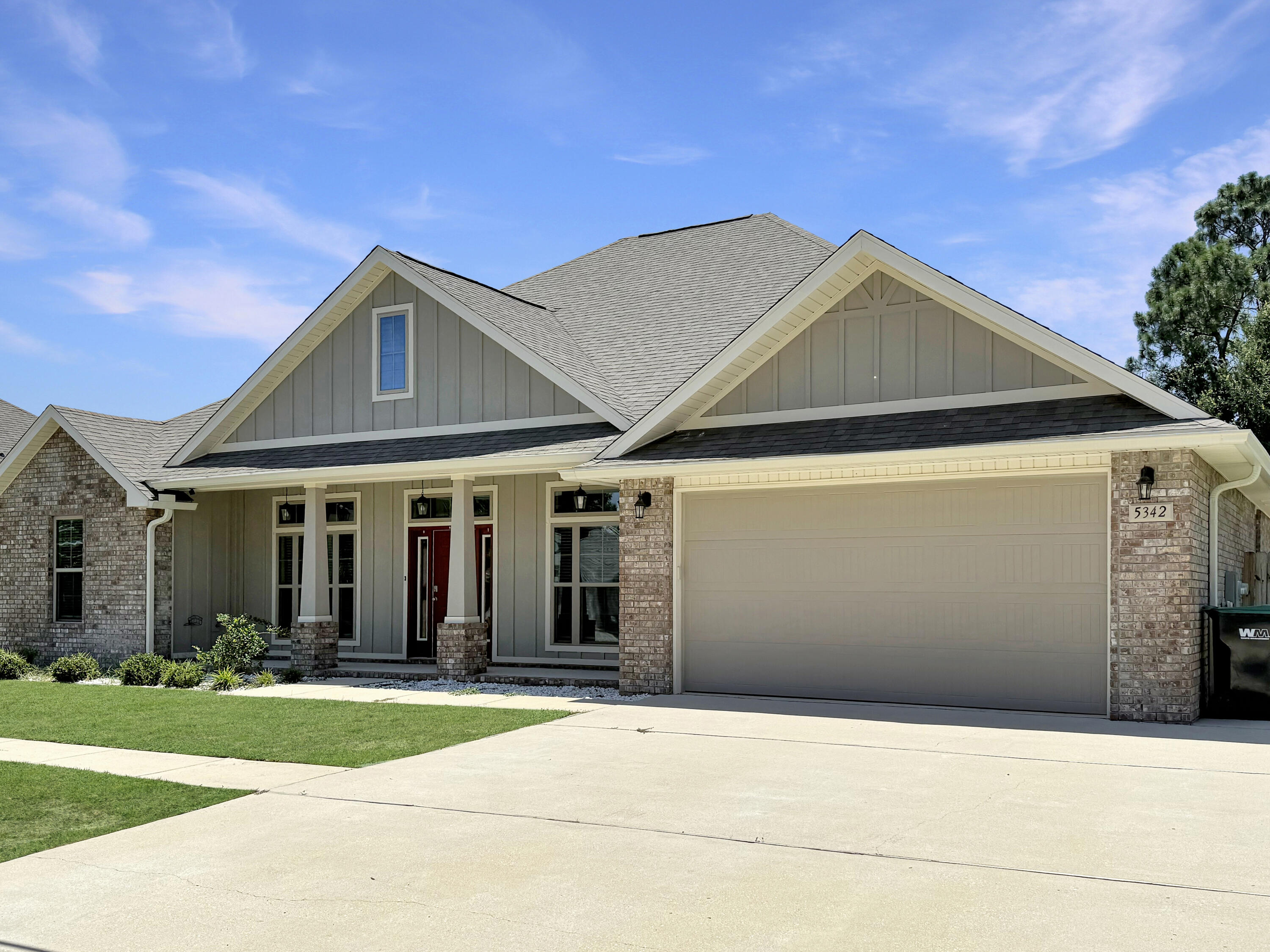 HOMEWOOD EST - Residential