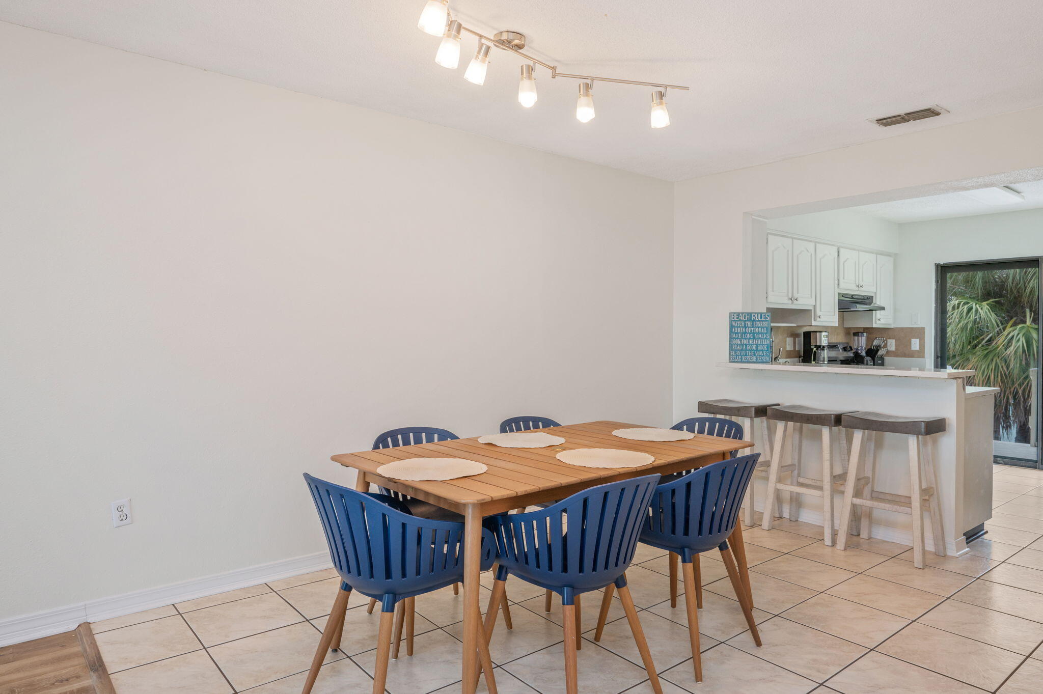 CAJUN BELLE TOWNHOUSES - Residential