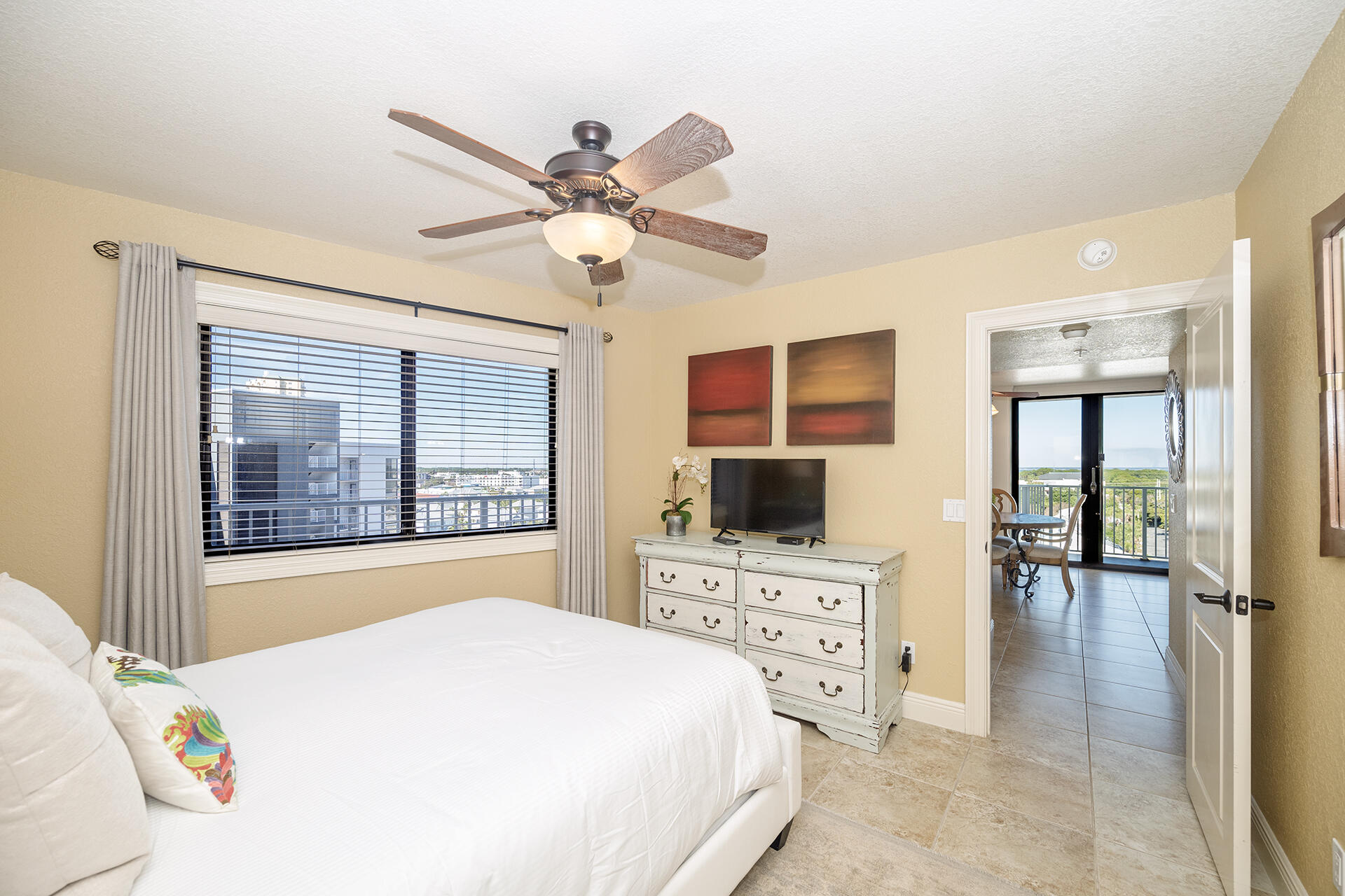 MAINSAIL CONDO PH 3 - Residential