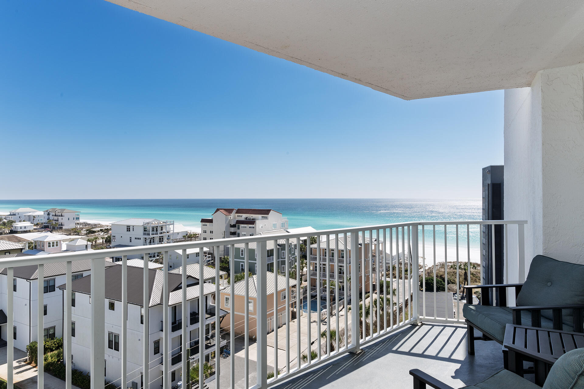 MAINSAIL CONDO PH 3 - Residential