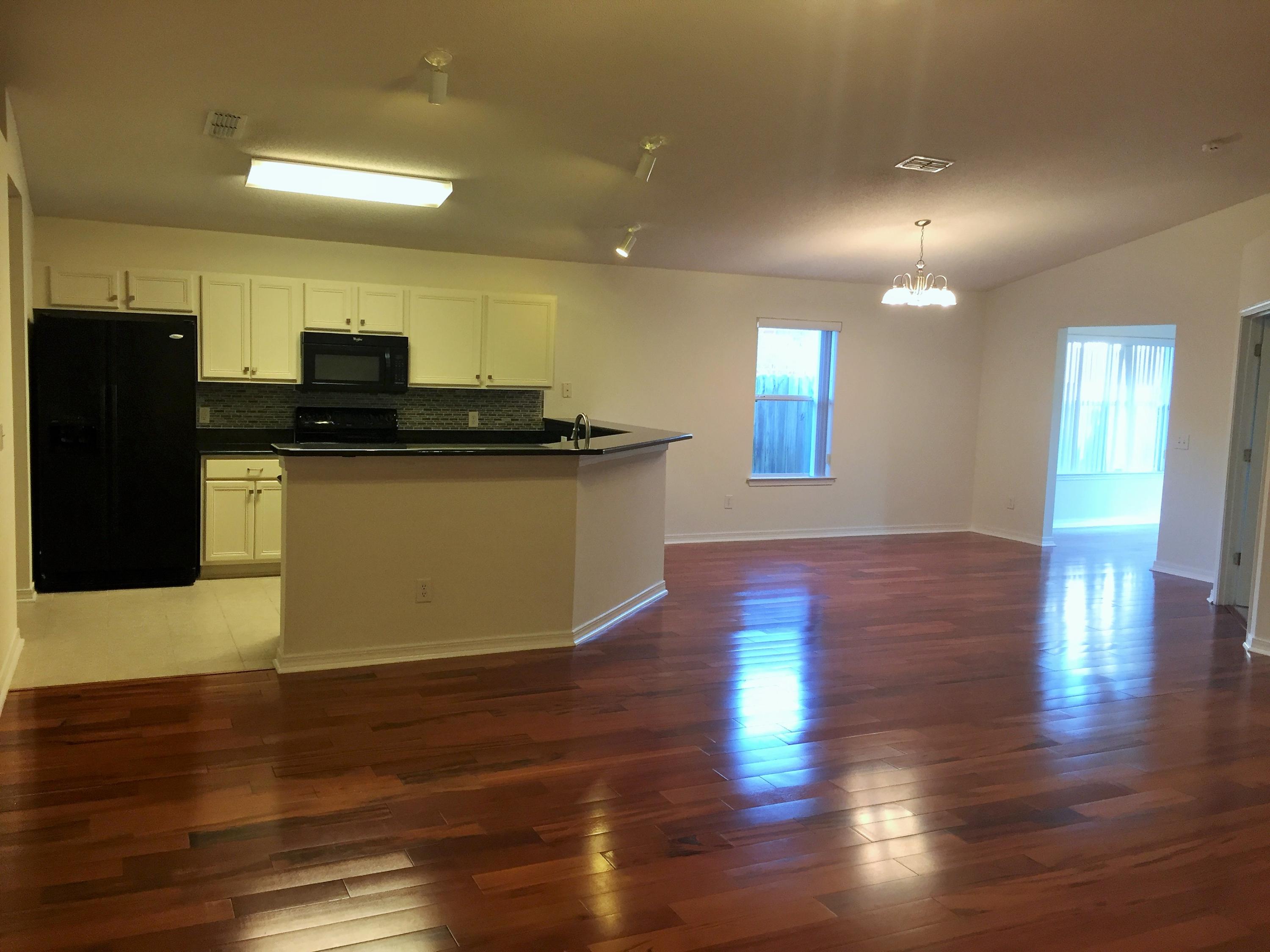 HIDDEN SHORES - Residential