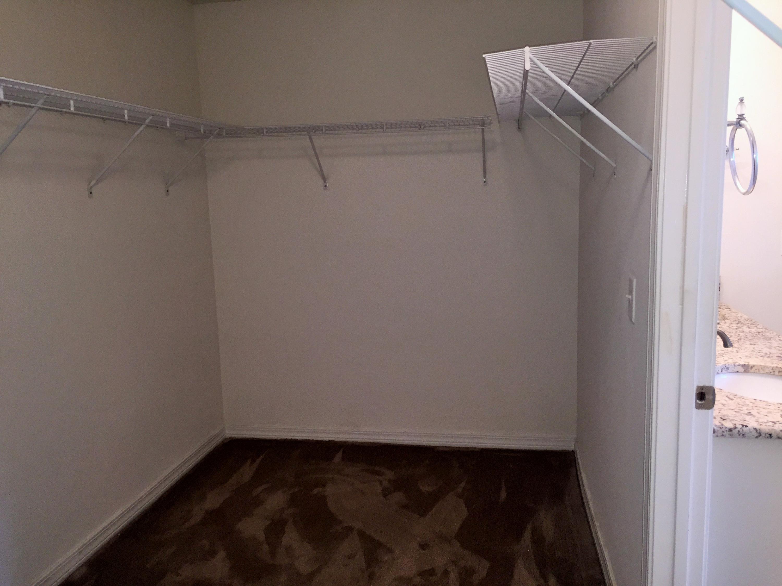 HIDDEN SHORES - Residential