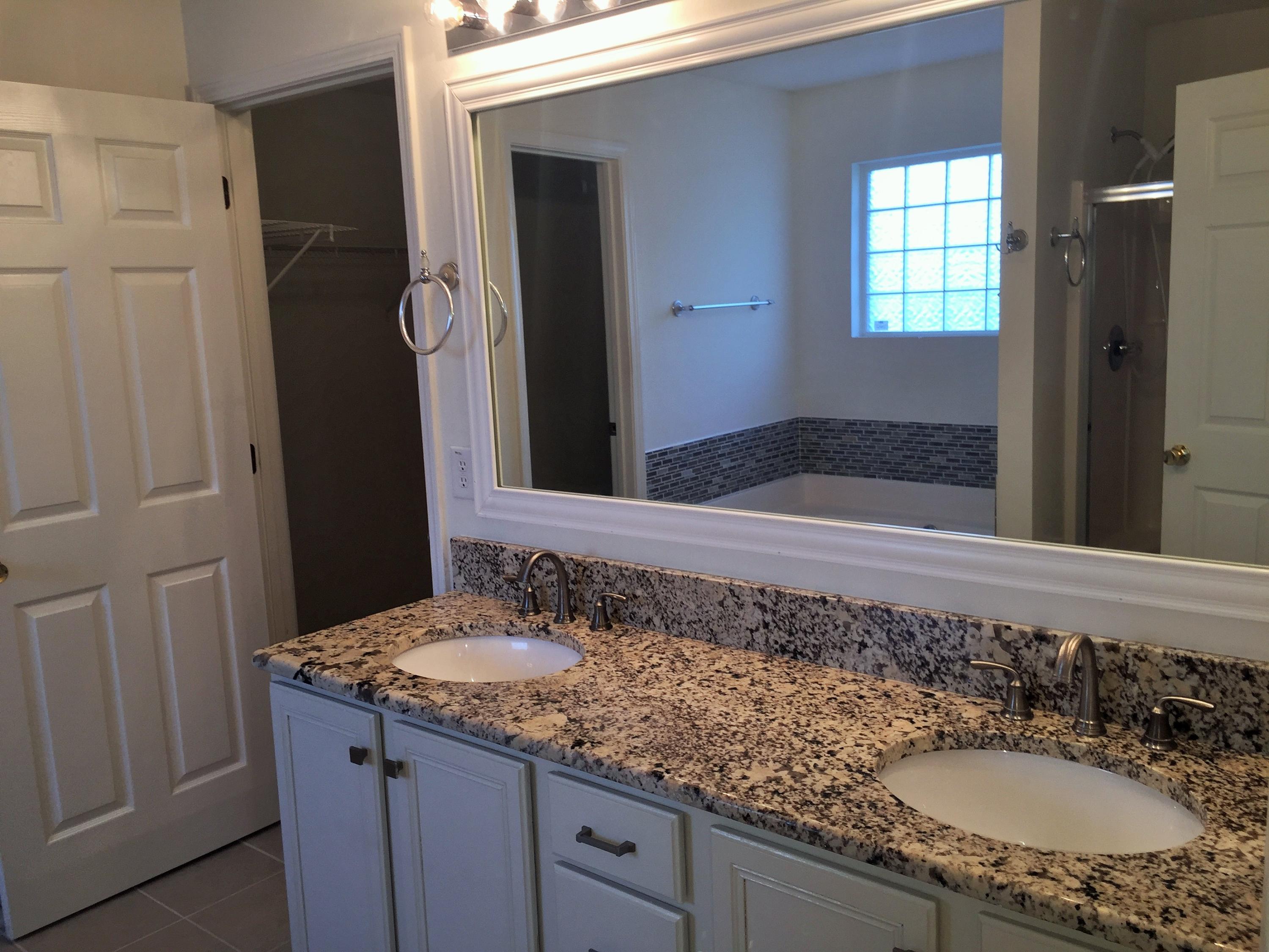 HIDDEN SHORES - Residential