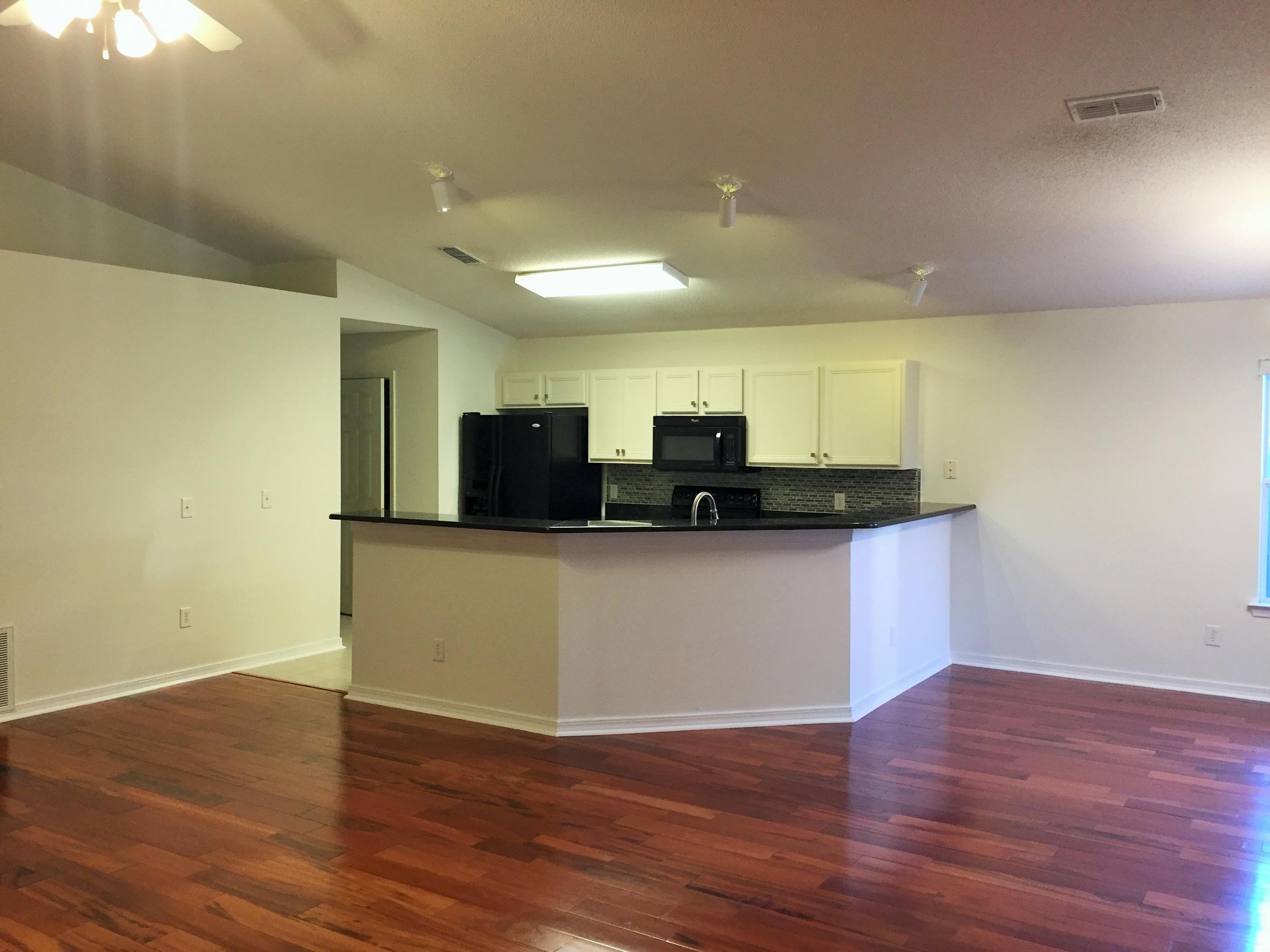 HIDDEN SHORES - Residential