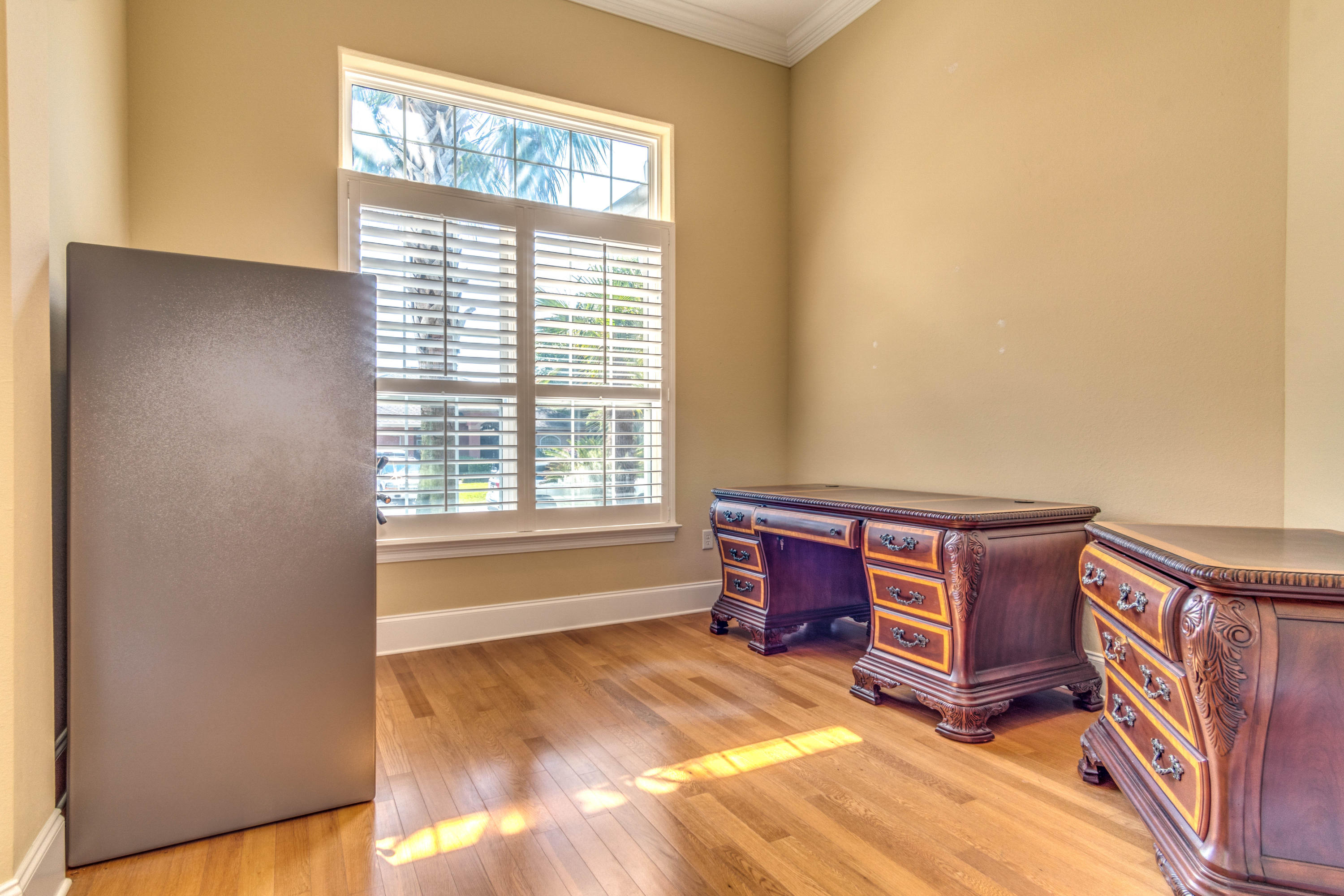 CHARDONNAY ESTATES - Residential