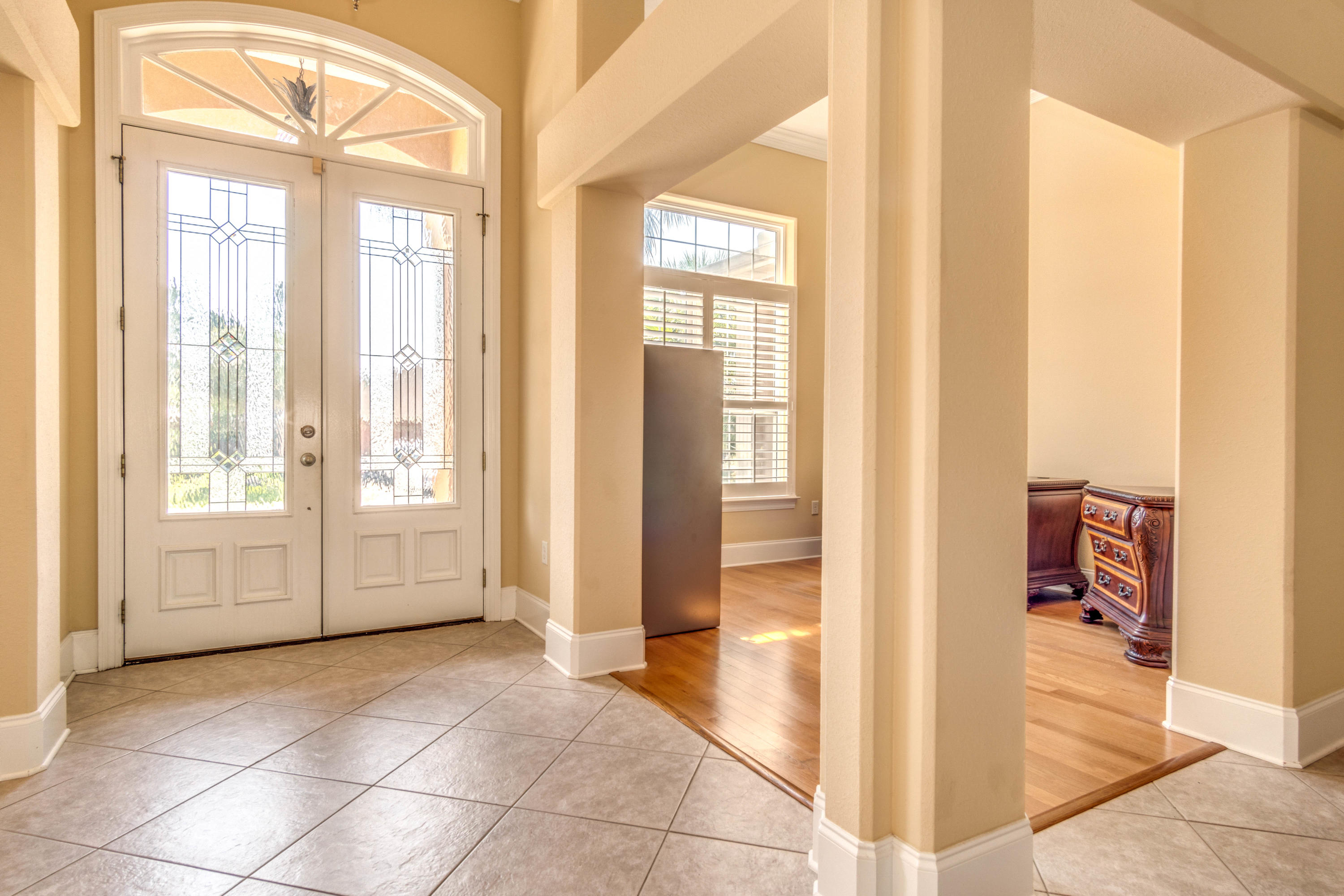 CHARDONNAY ESTATES - Residential