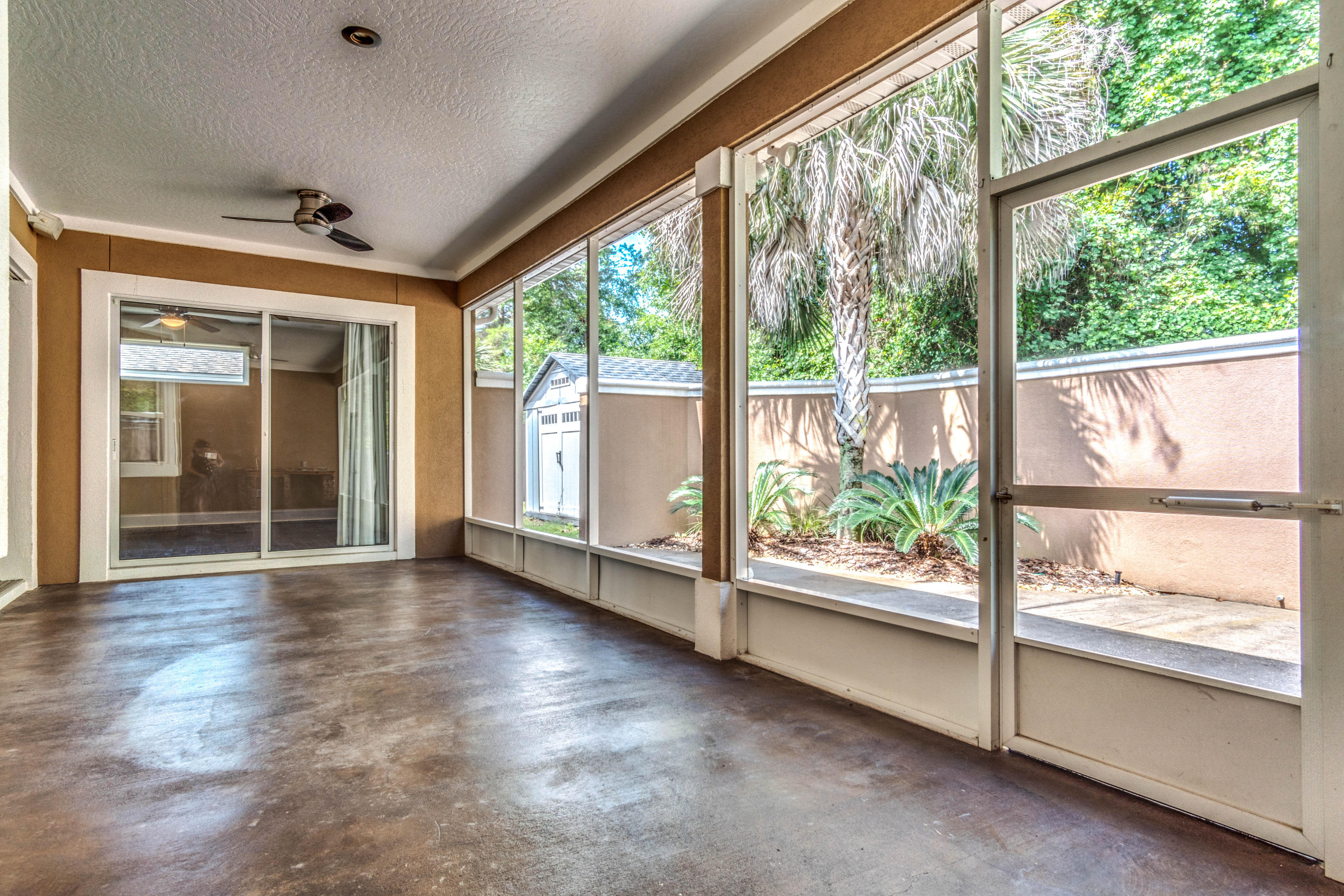 CHARDONNAY ESTATES - Residential