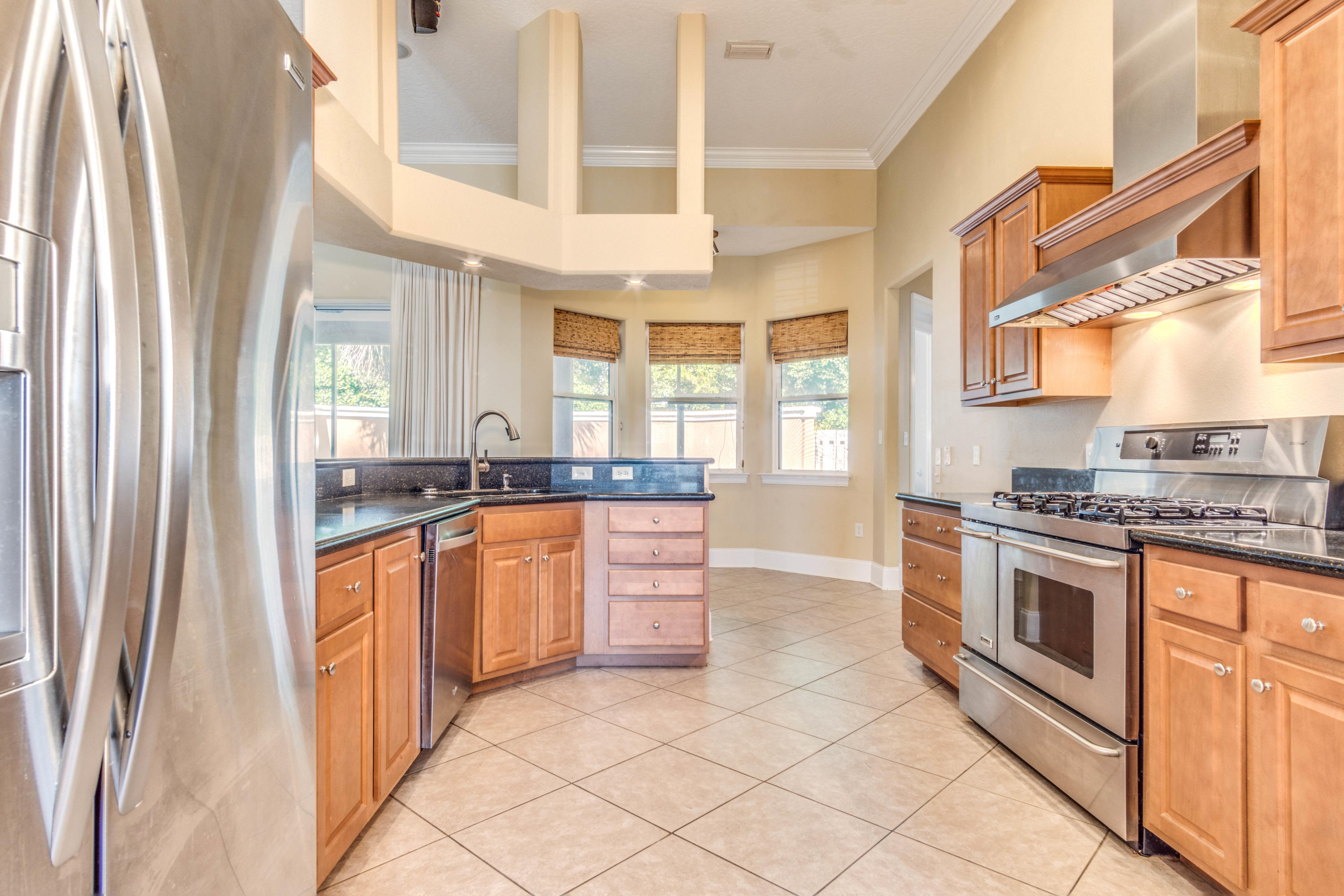 CHARDONNAY ESTATES - Residential