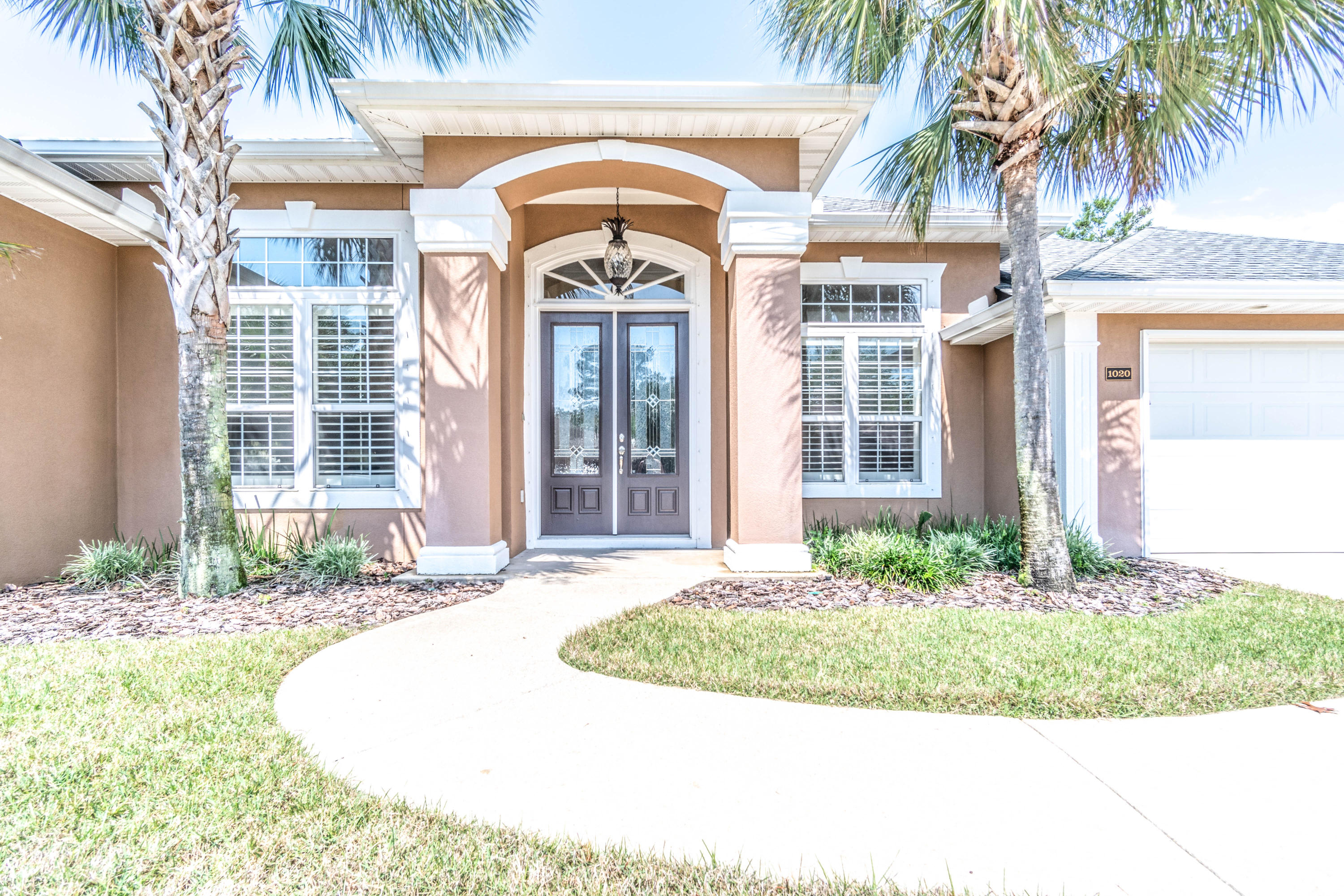 CHARDONNAY ESTATES - Residential