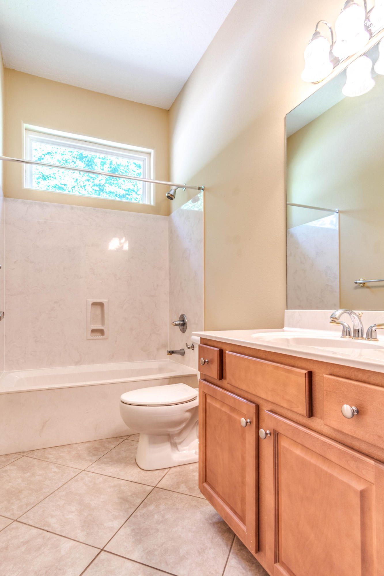 CHARDONNAY ESTATES - Residential