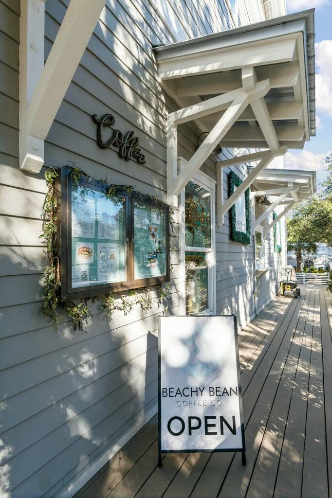 COTTAGES AT EASTERN LAKE - Residential Lease
